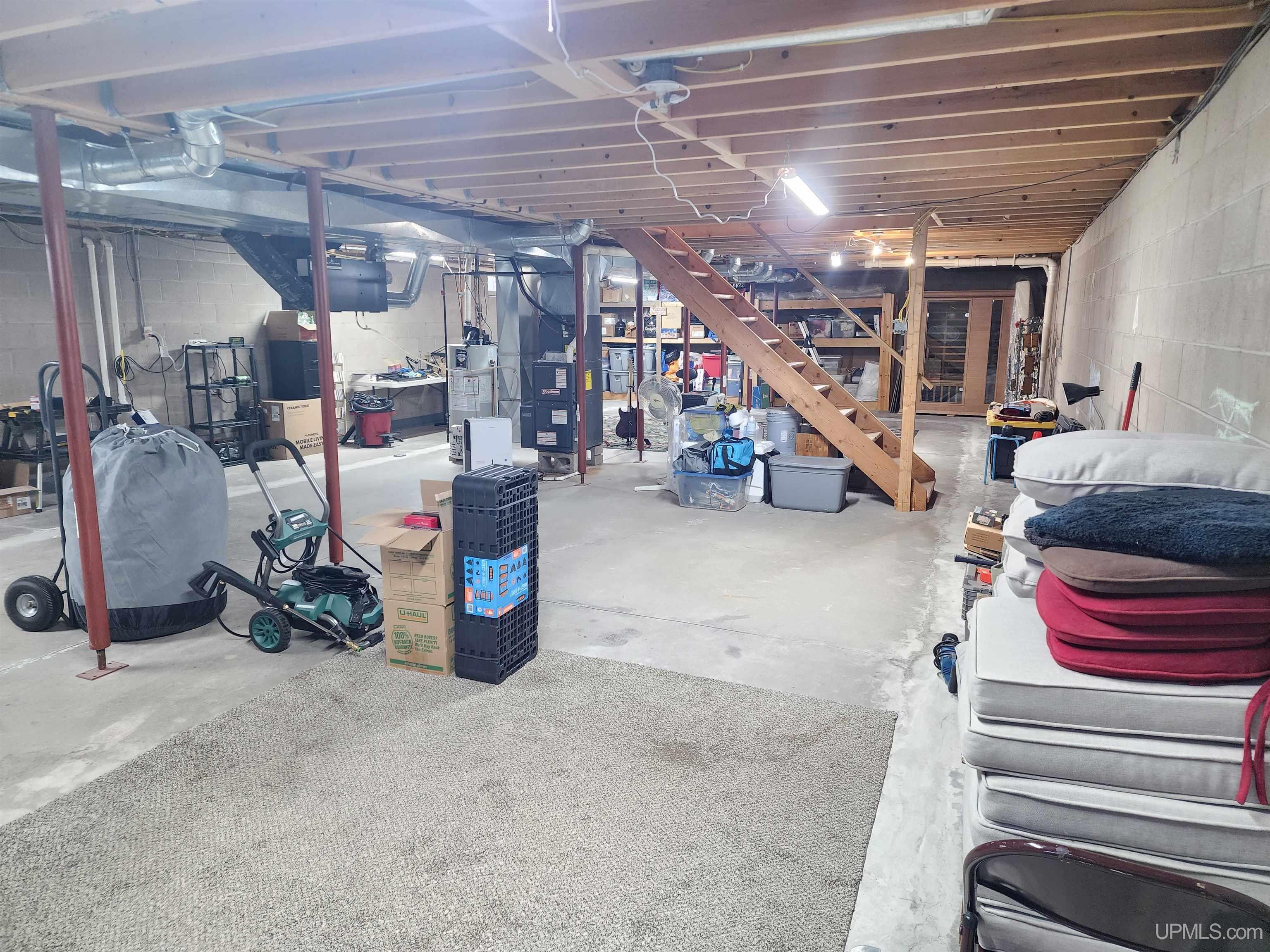 611 Oaklawn Drive Property Photo 42
