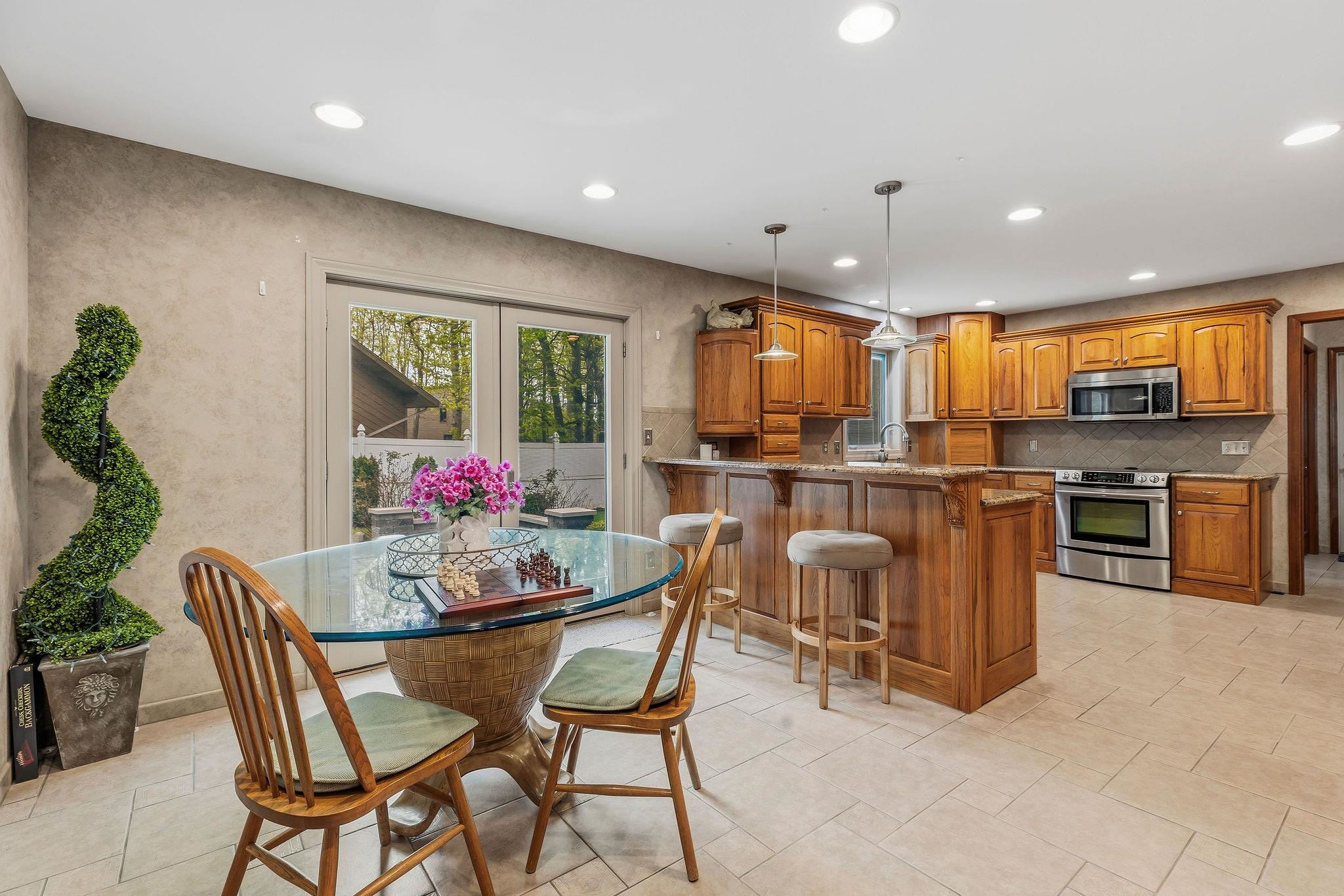 3810 E Hamlet Drive Property Photo 15