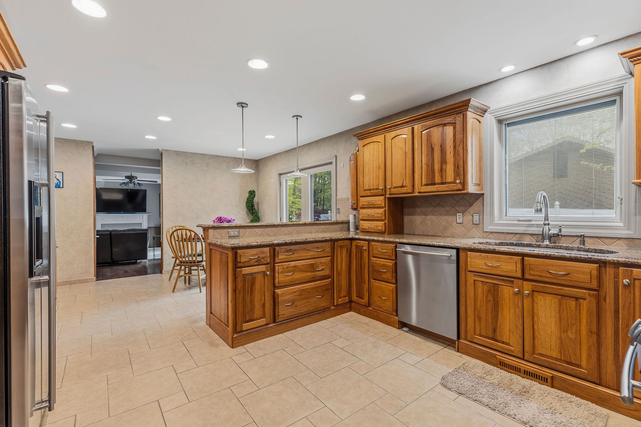 3810 E Hamlet Drive Property Photo 17