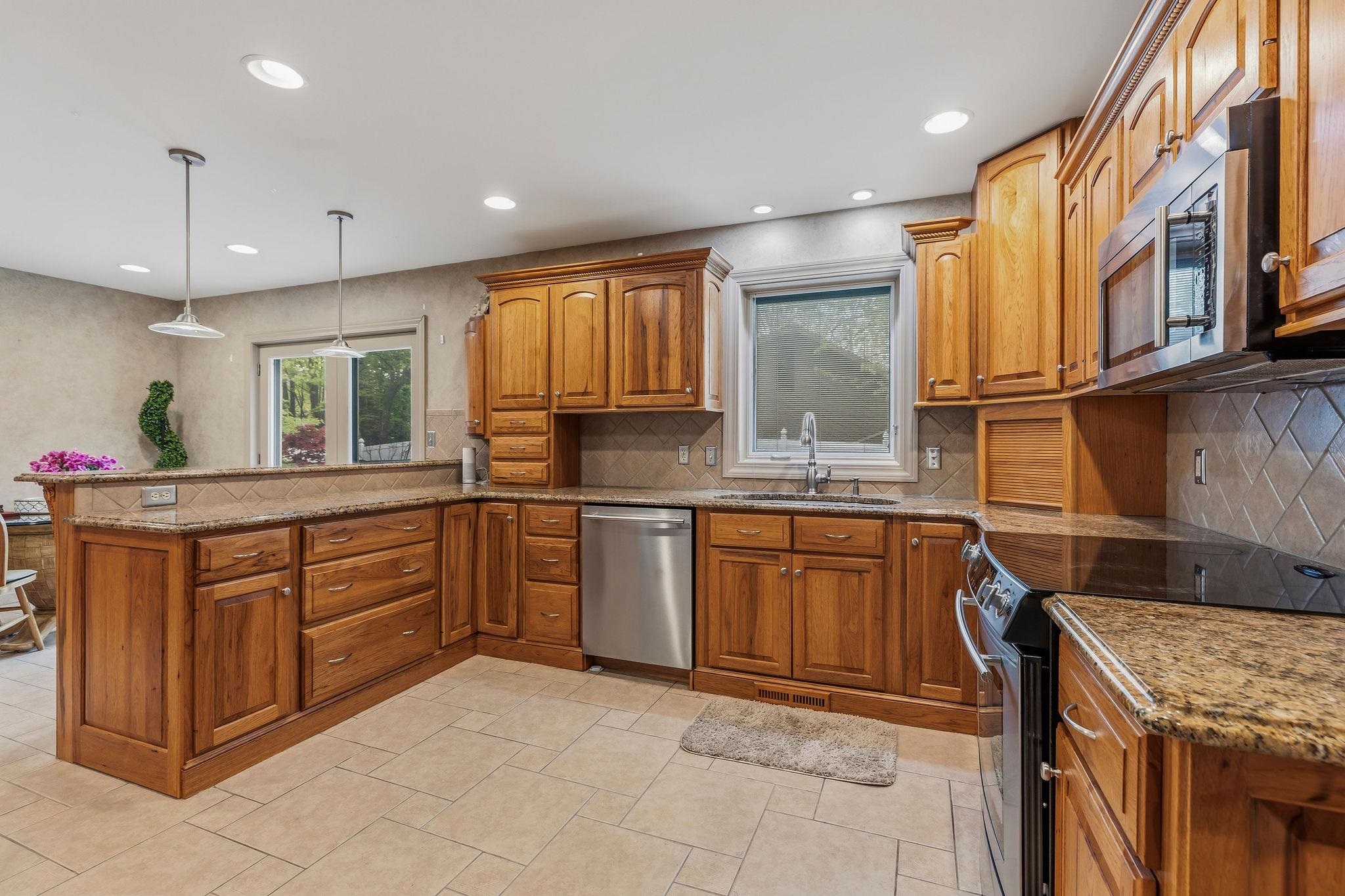 3810 E Hamlet Drive Property Photo 19
