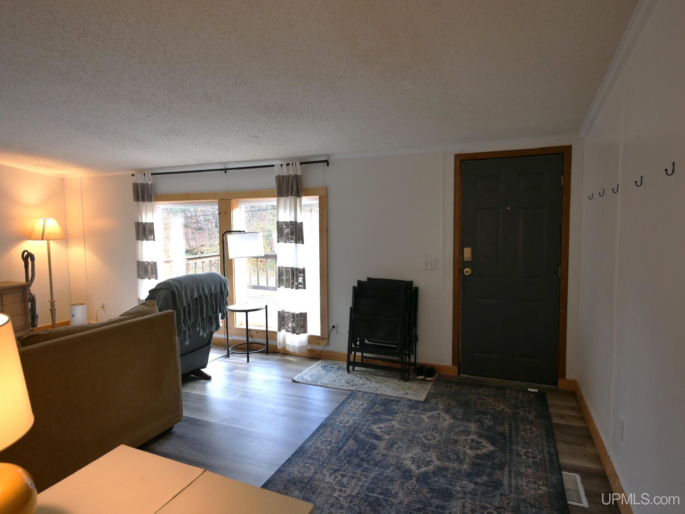 15576 2nd Street Property Photo 5