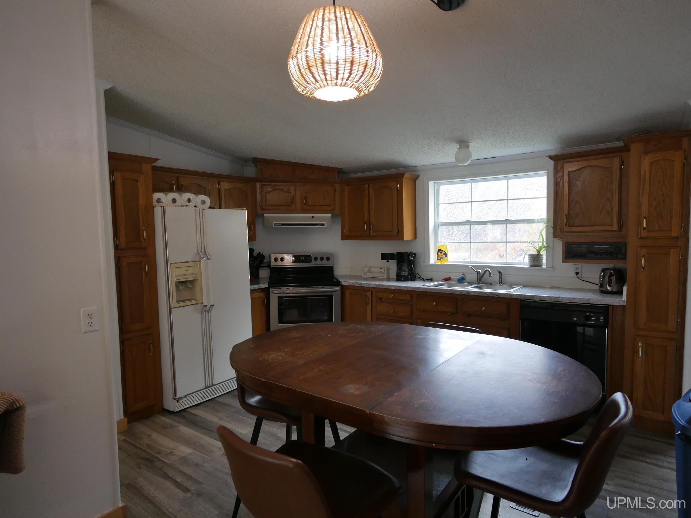 15576 2nd Street Property Photo 10