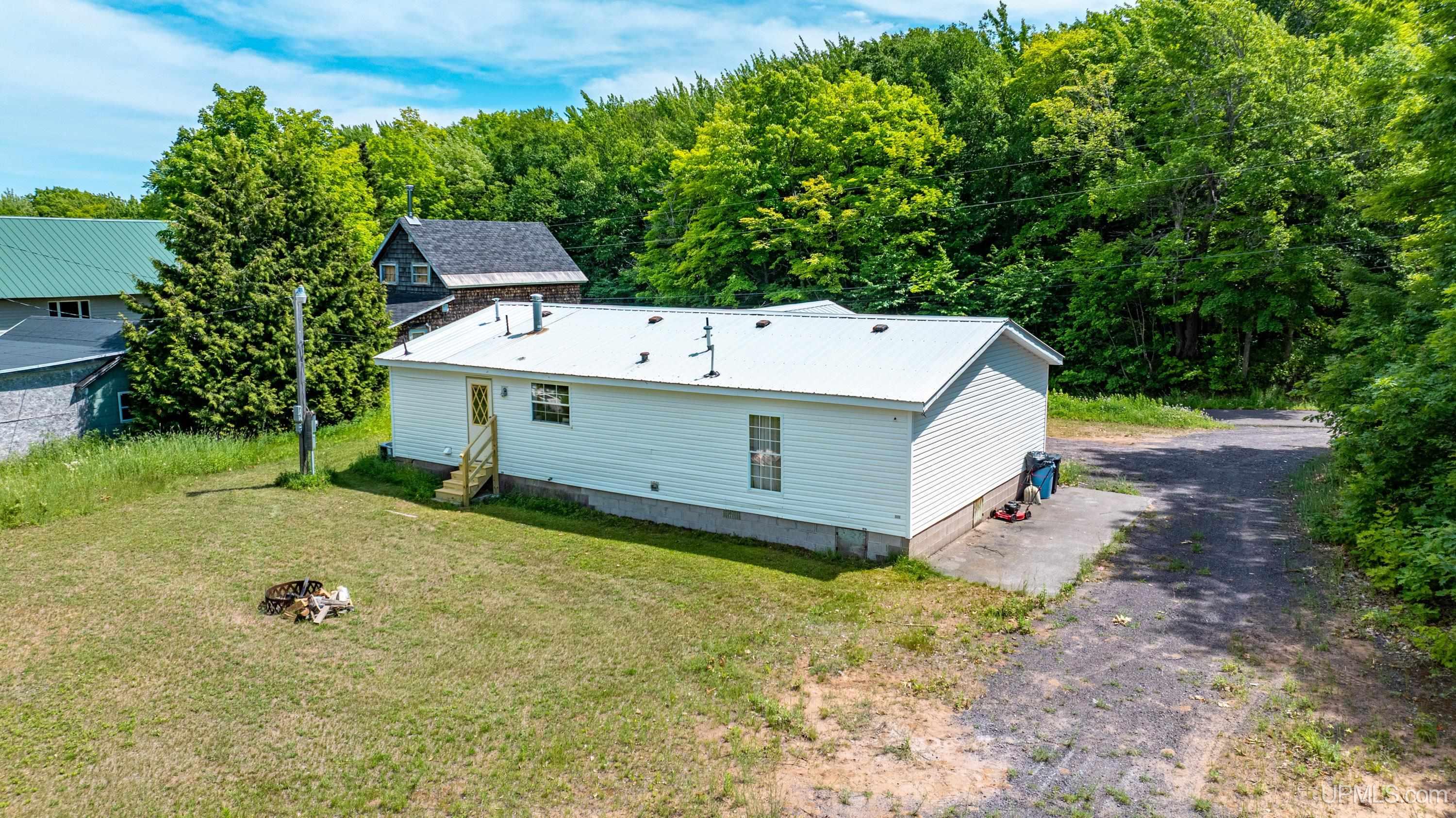 15576 2nd Street Property Photo 34