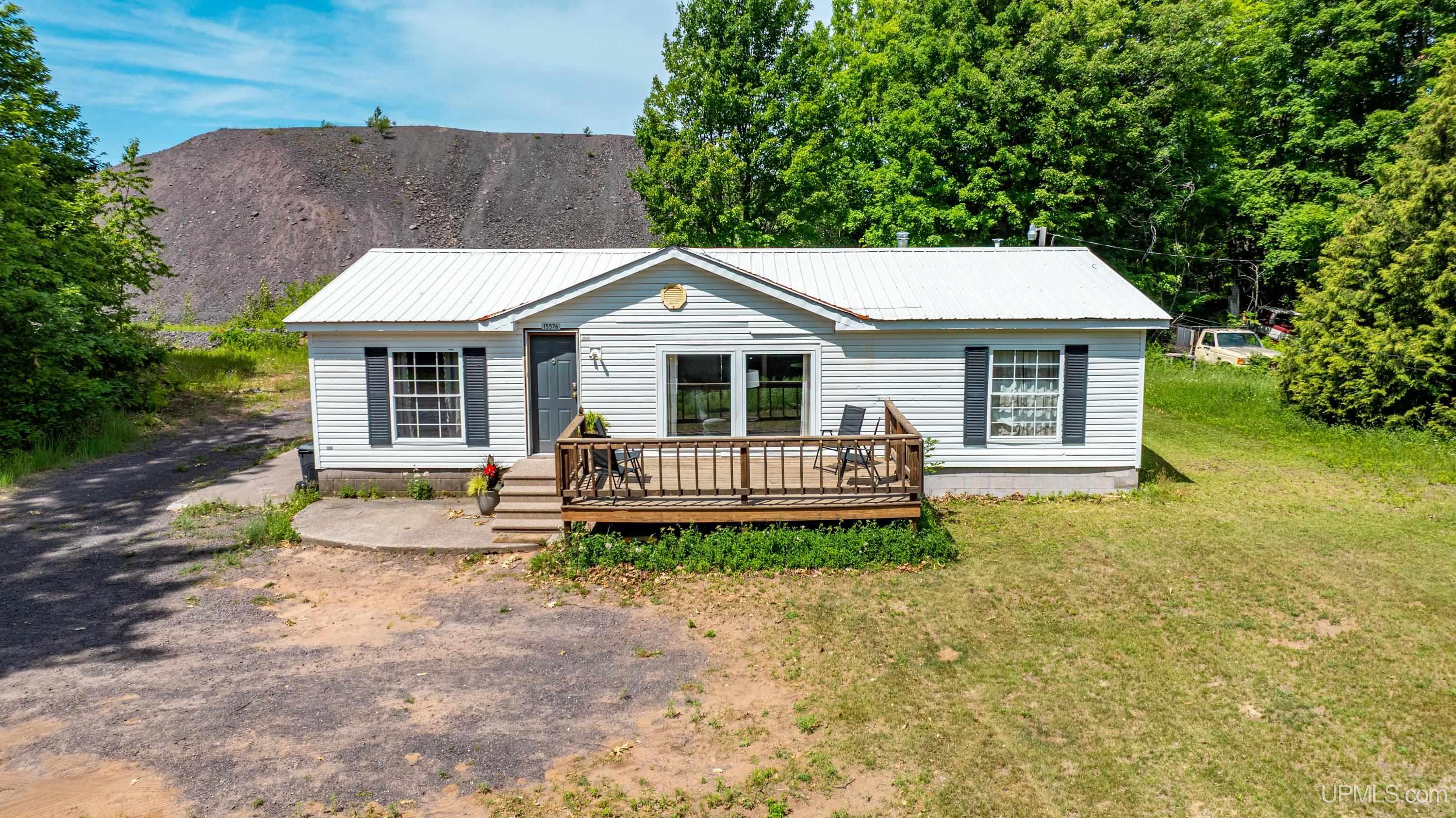 15576 2nd Street Property Photo 36