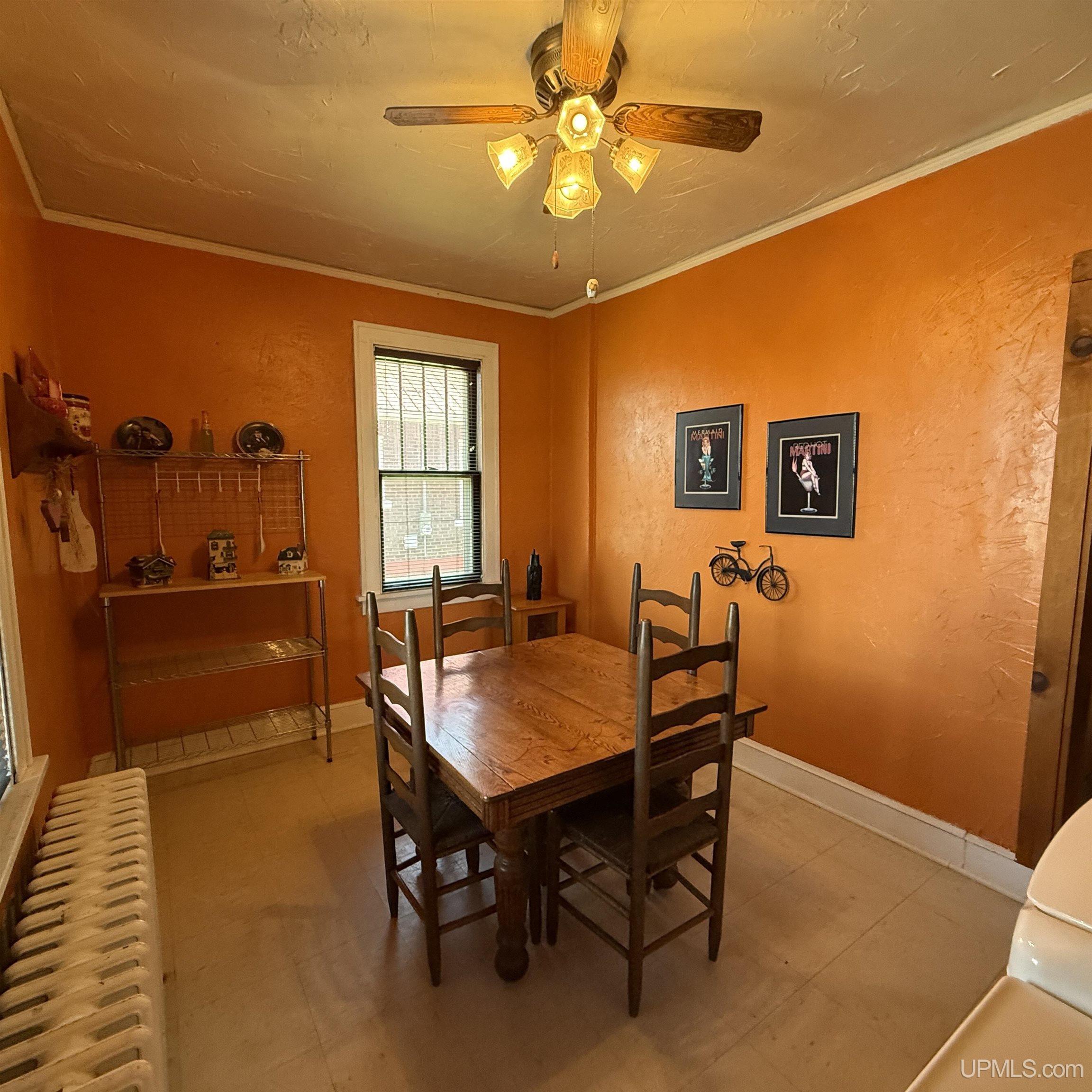 106 Iron Street Property Photo 5