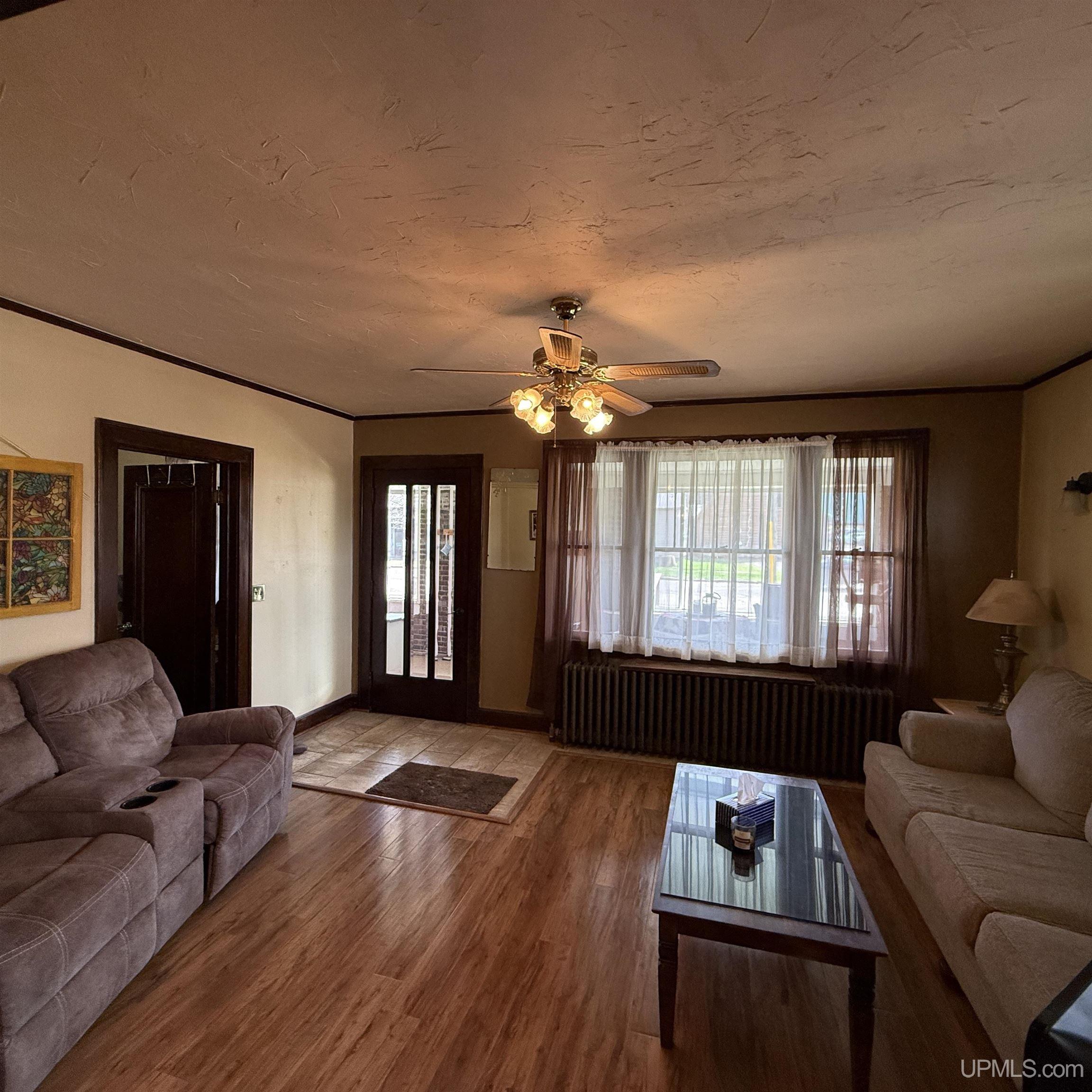 106 Iron Street Property Photo 11