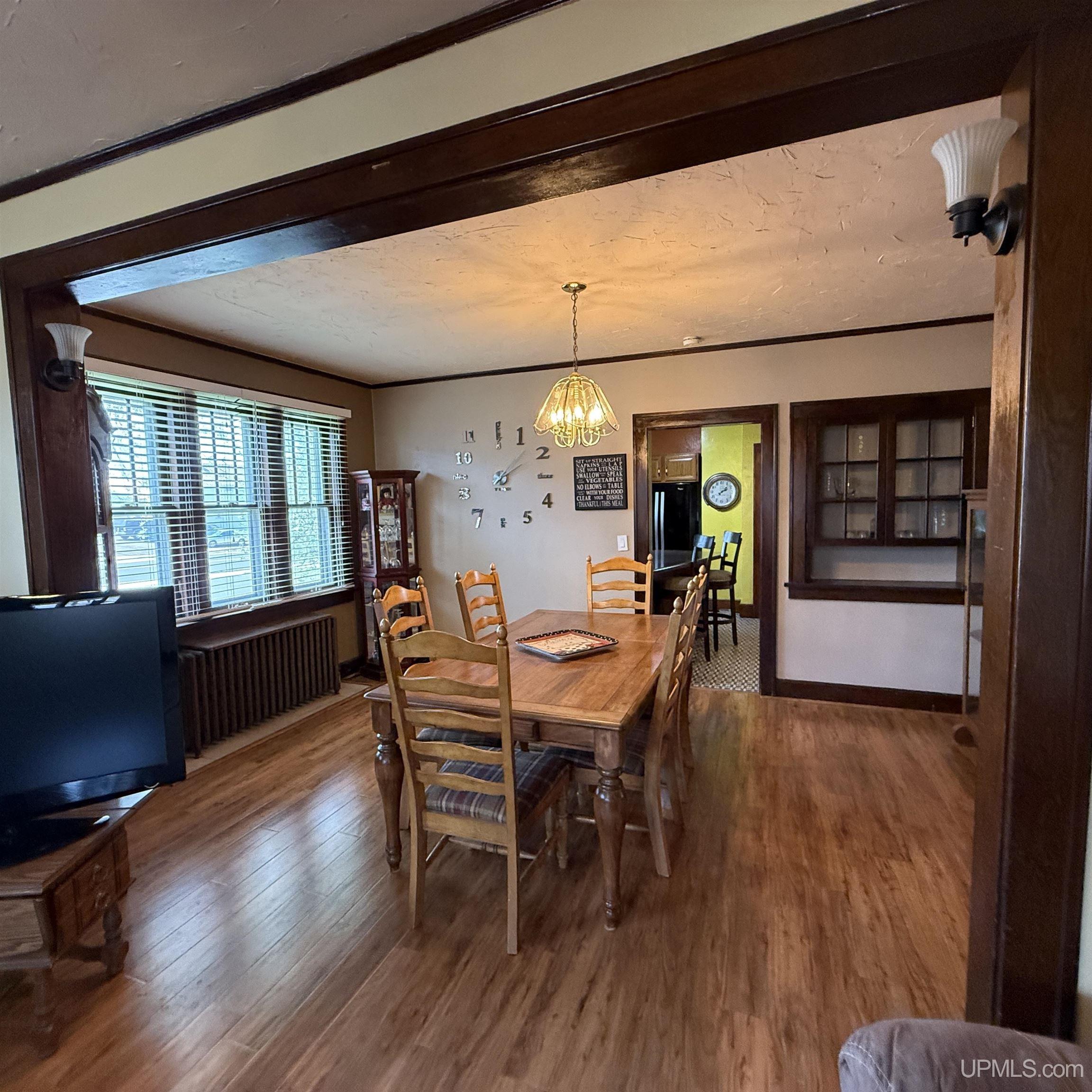 106 Iron Street Property Photo 13
