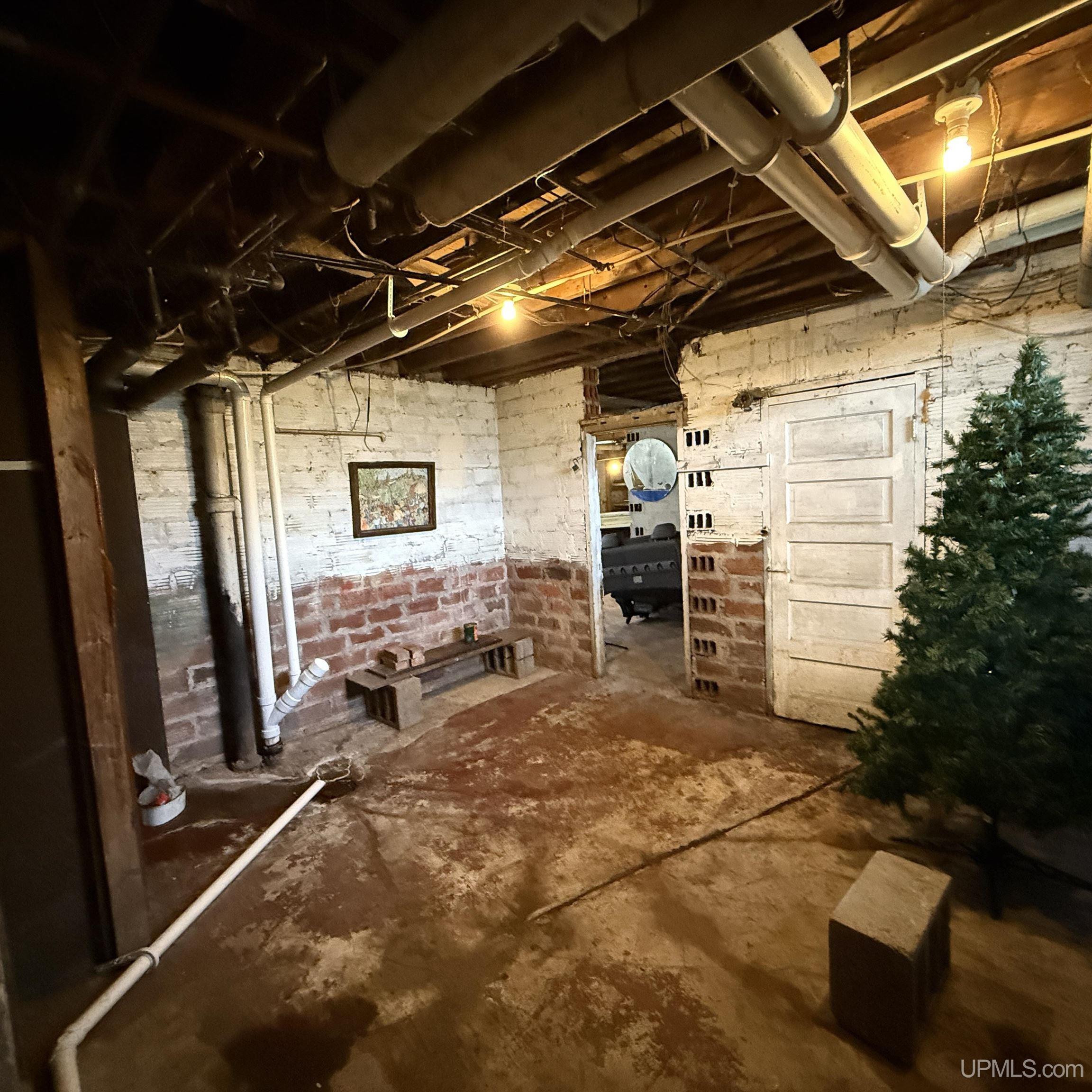 106 Iron Street Property Photo 36