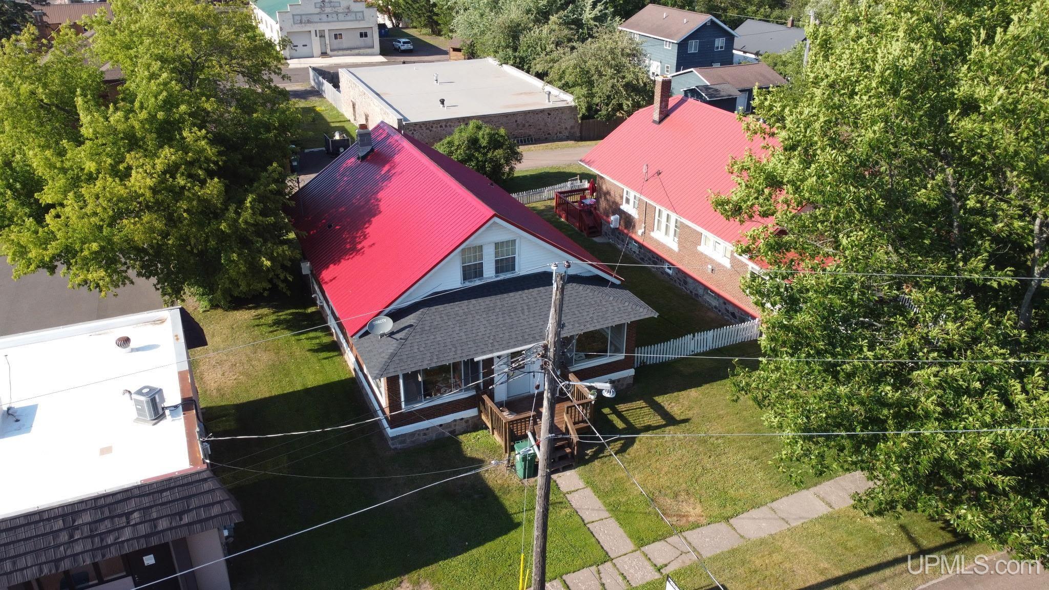 106 Iron Street Property Photo 41