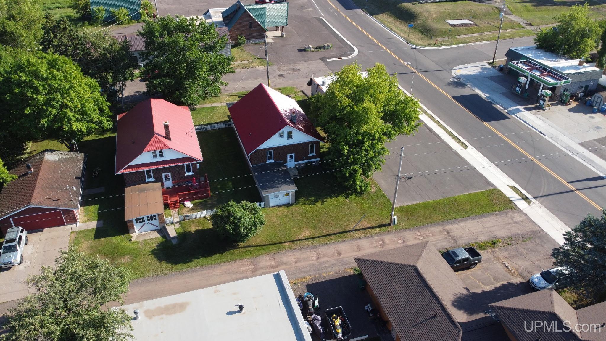 106 Iron Street Property Photo 43