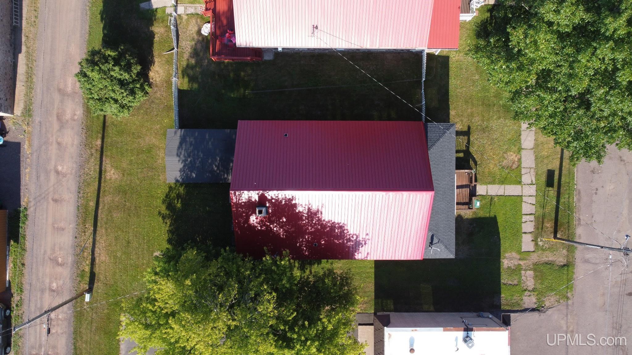 106 Iron Street Property Photo 47