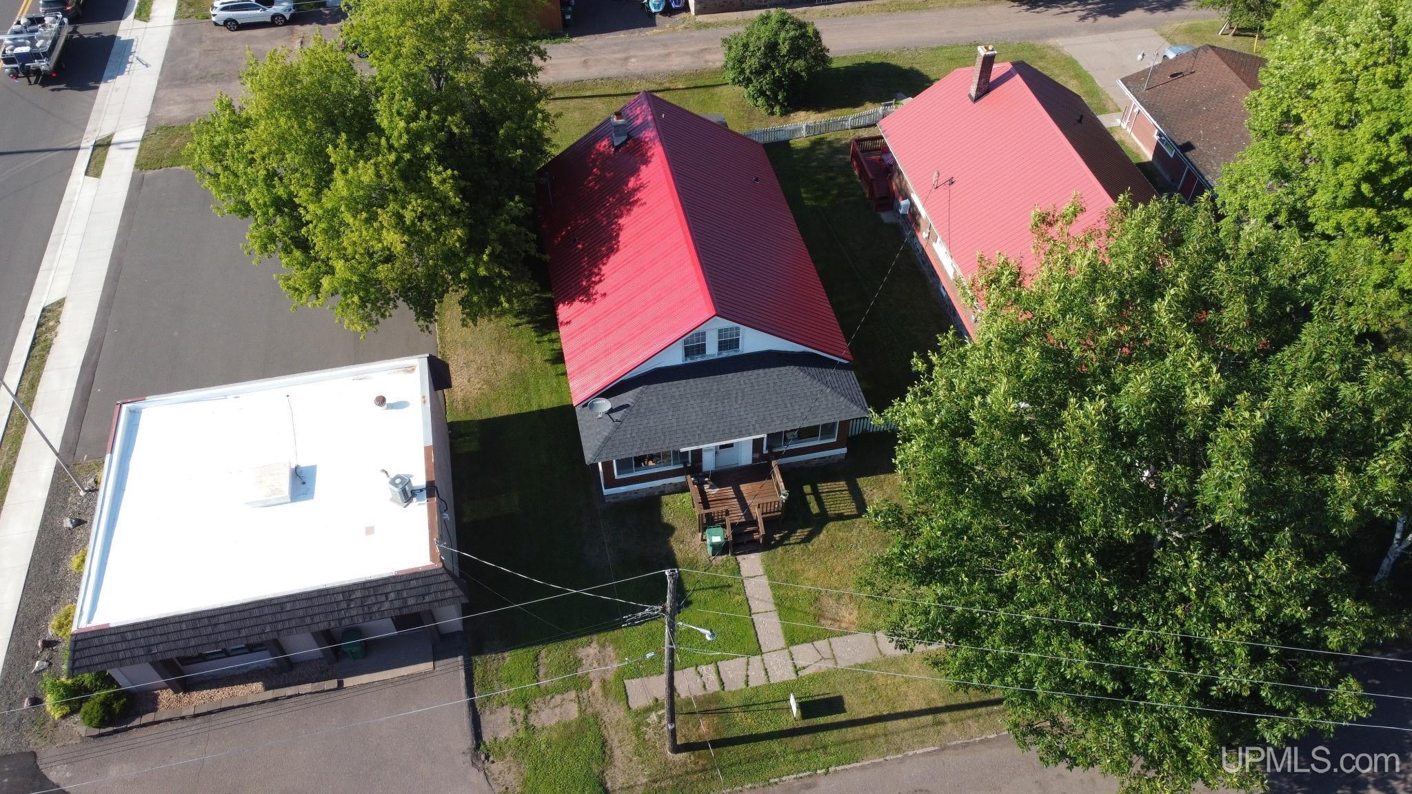 106 Iron Street Property Photo 48