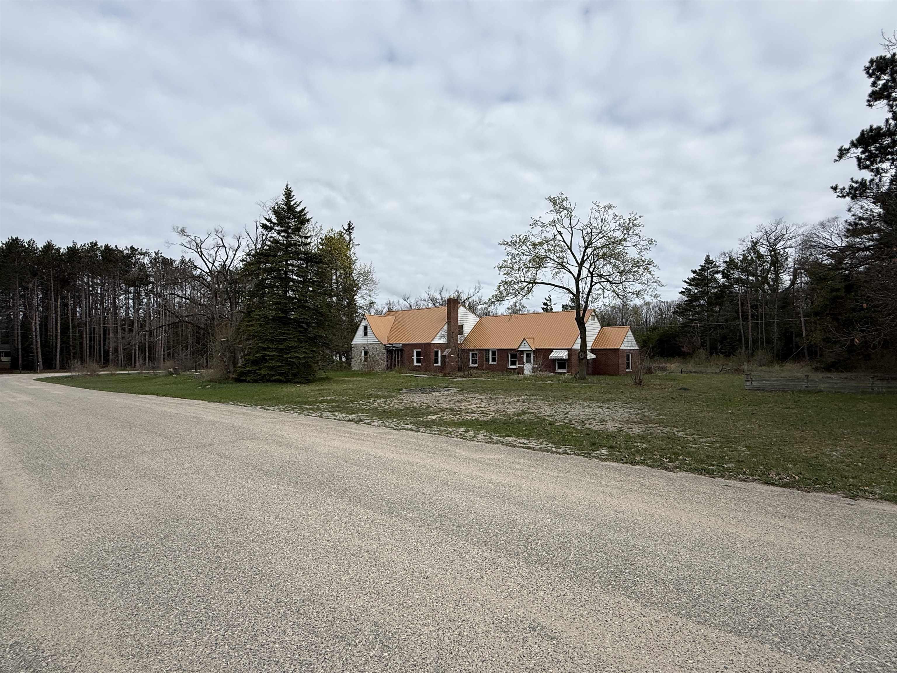 1701 Home Drive Property Photo 1