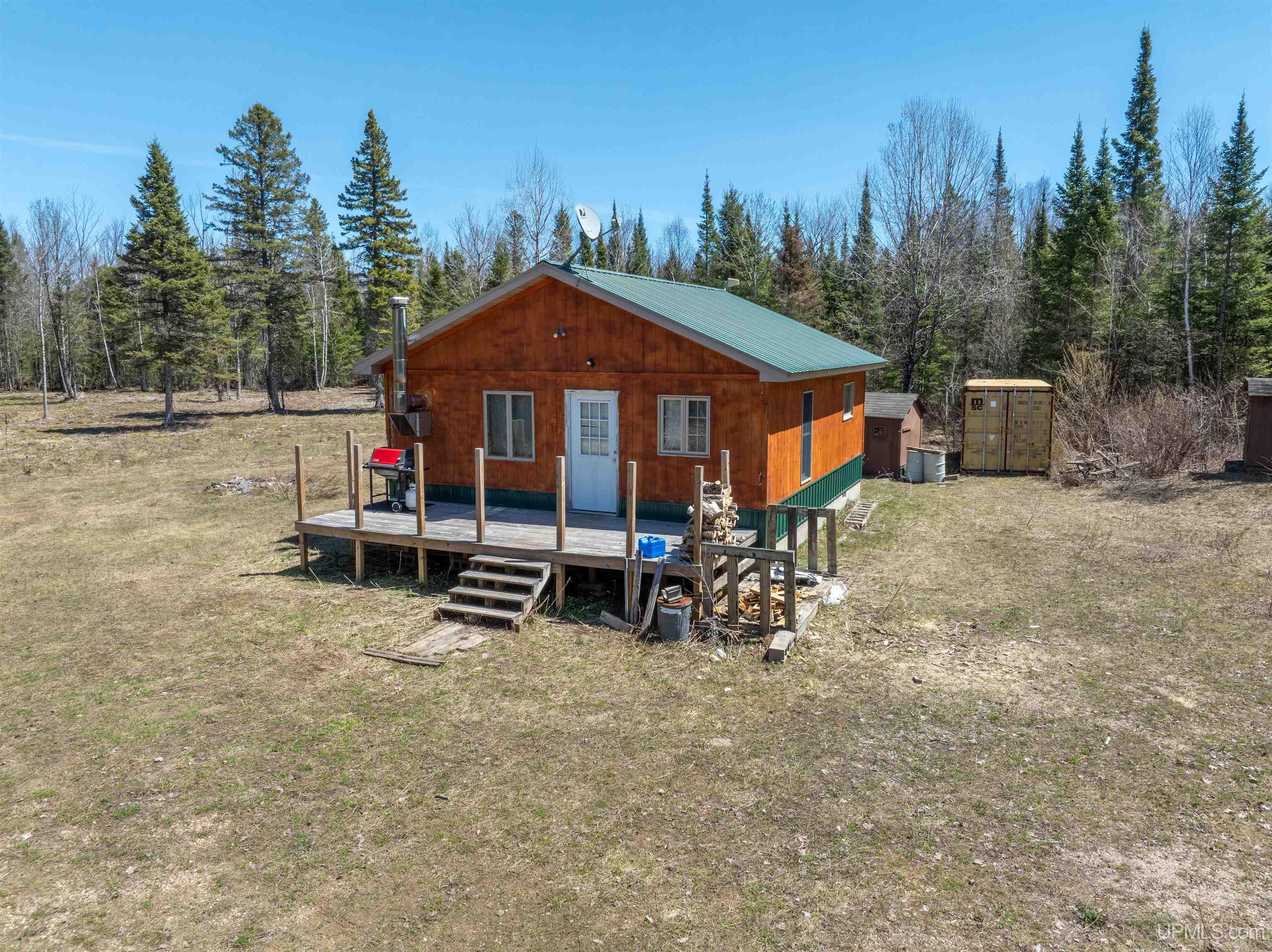 E4291 Walleye Road Property Photo 1