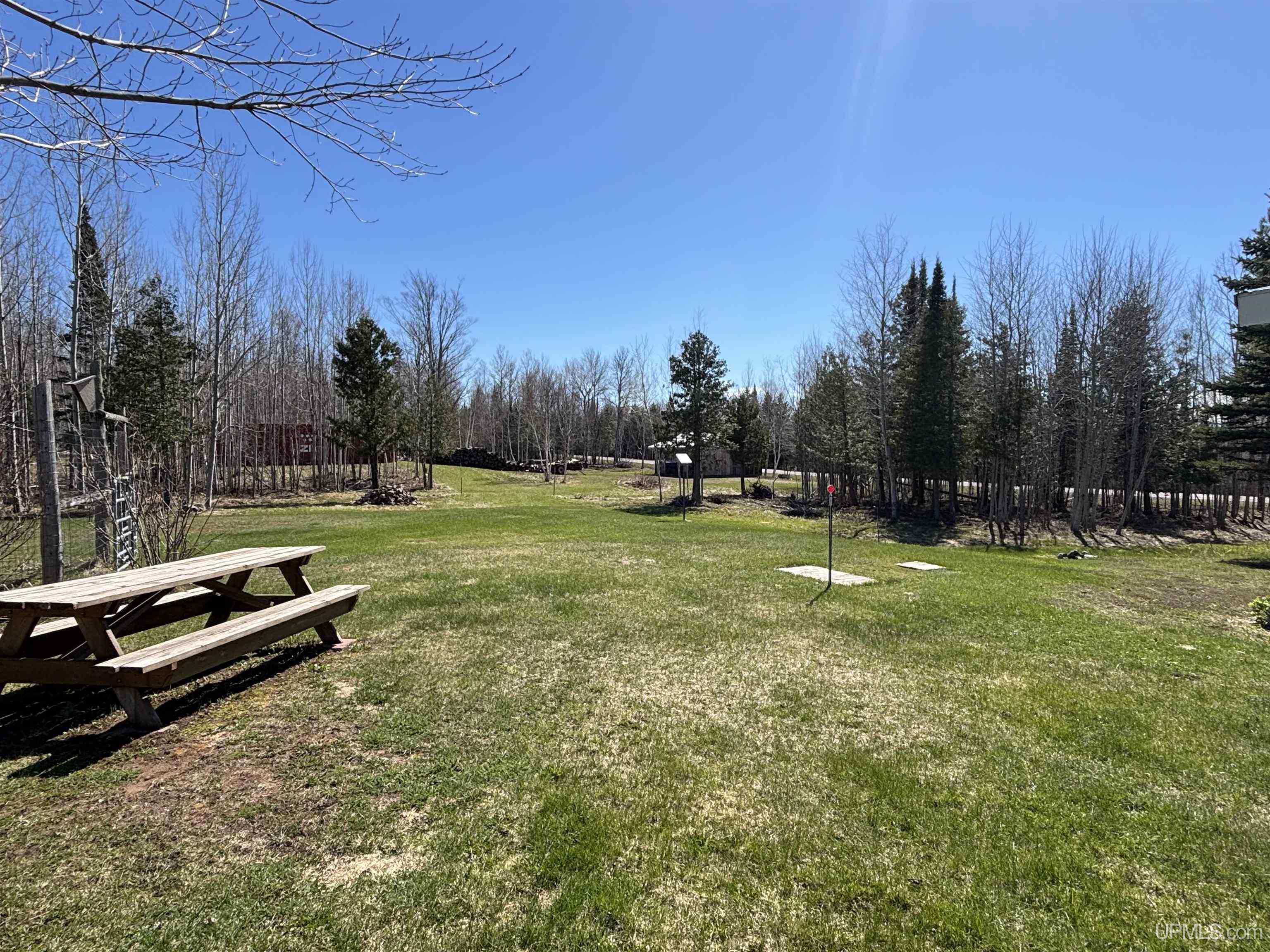 56230 Bear Lake Road Property Photo 5