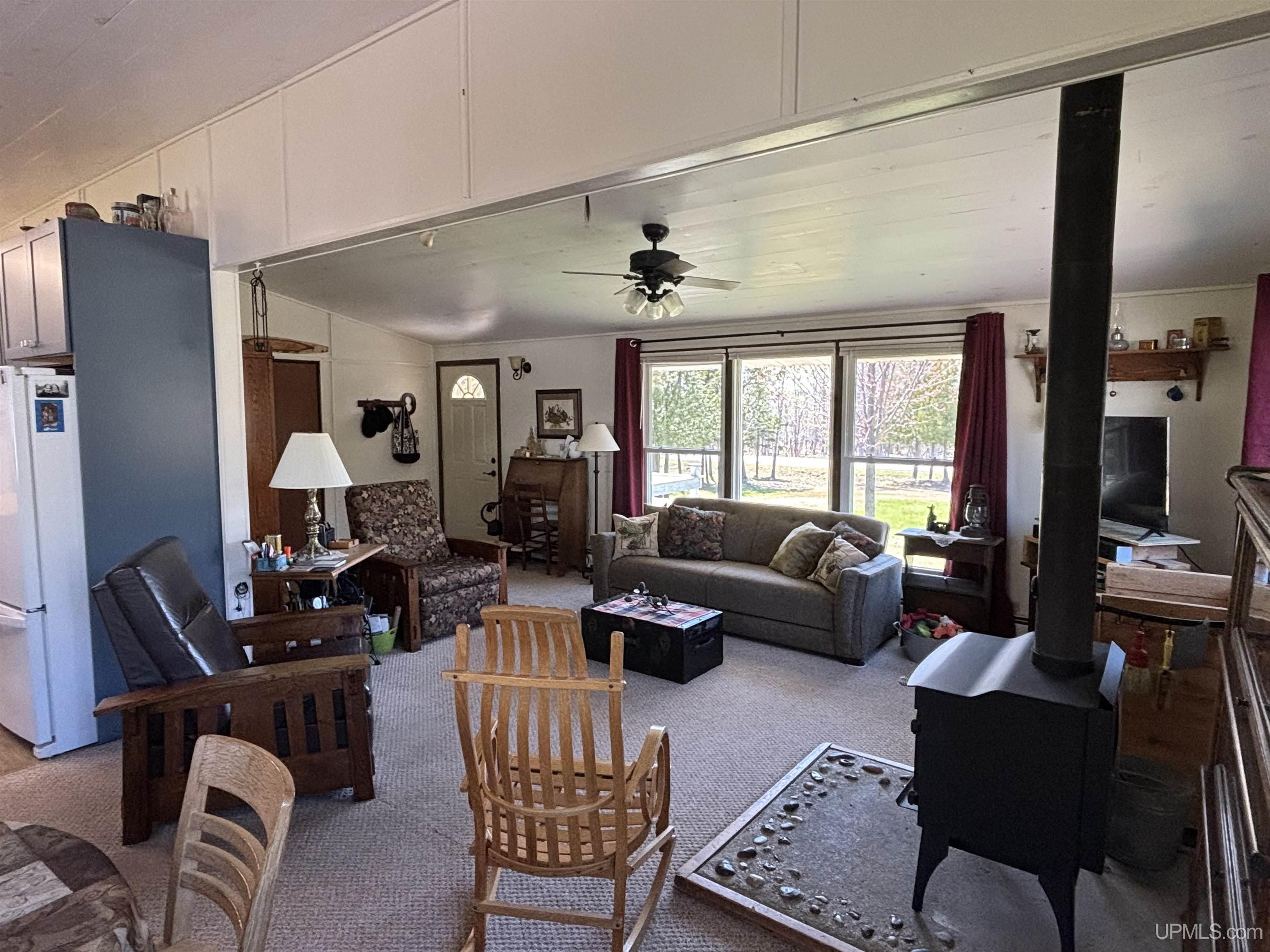 56230 Bear Lake Road Property Photo 11