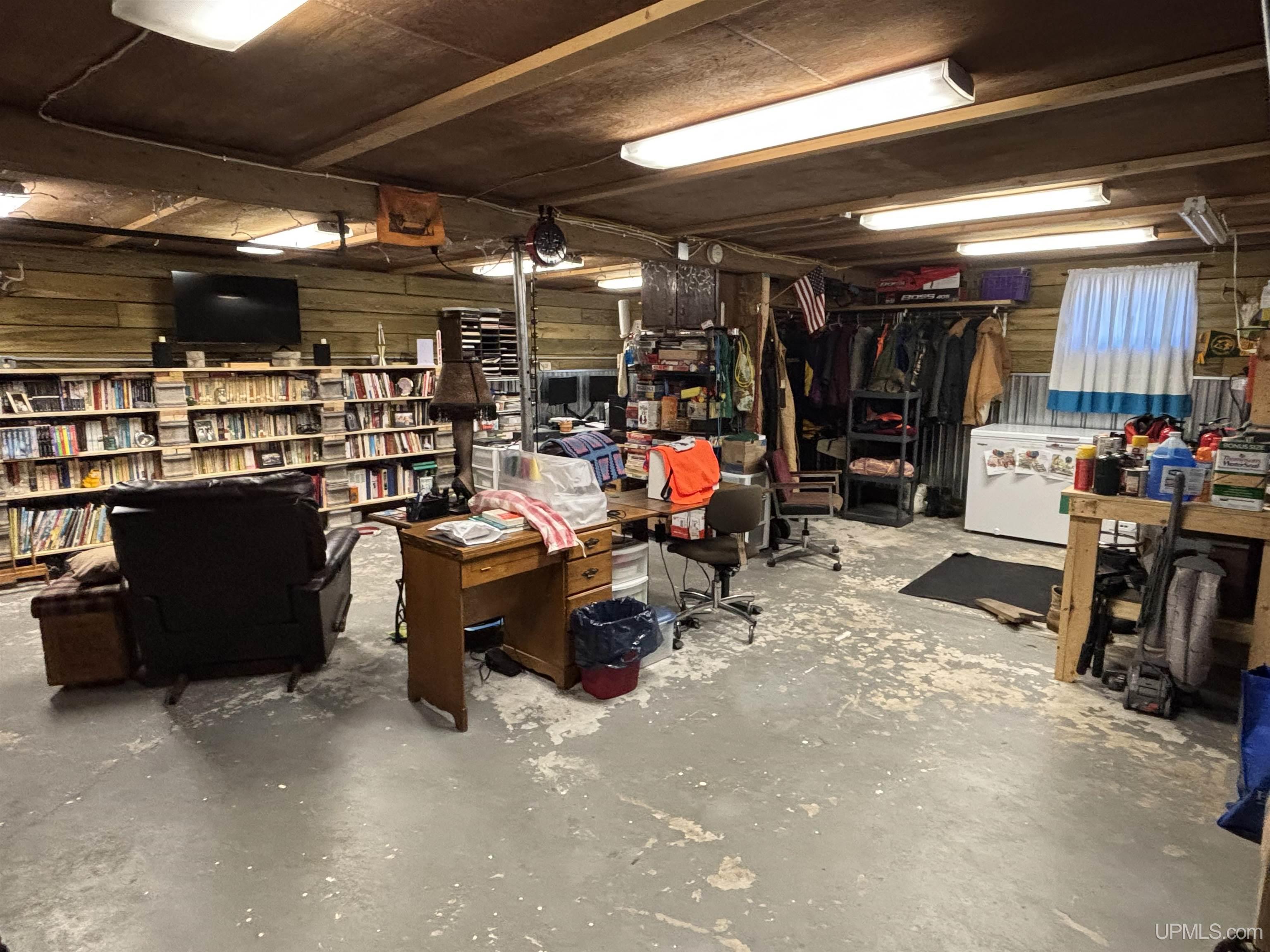 56230 Bear Lake Road Property Photo 32