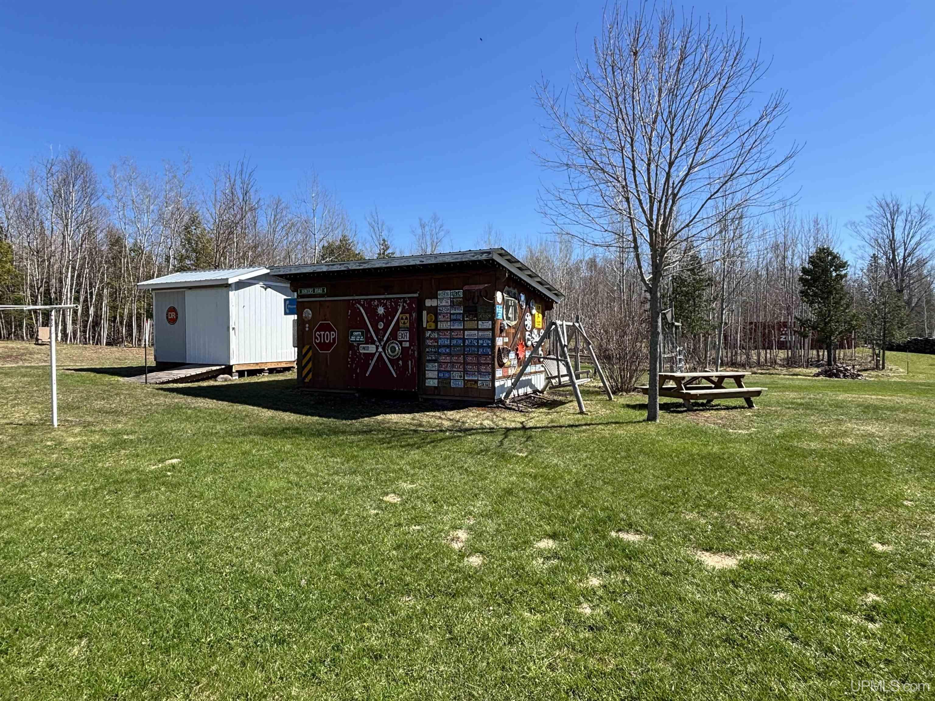 56230 Bear Lake Road Property Photo 54
