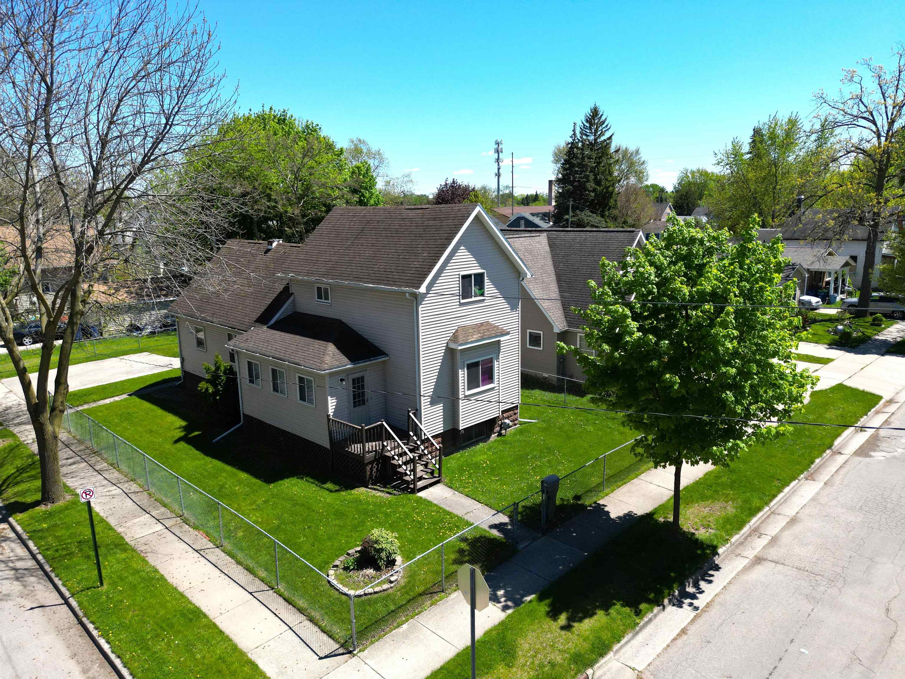 401 Stanton Street Property Photo 3
