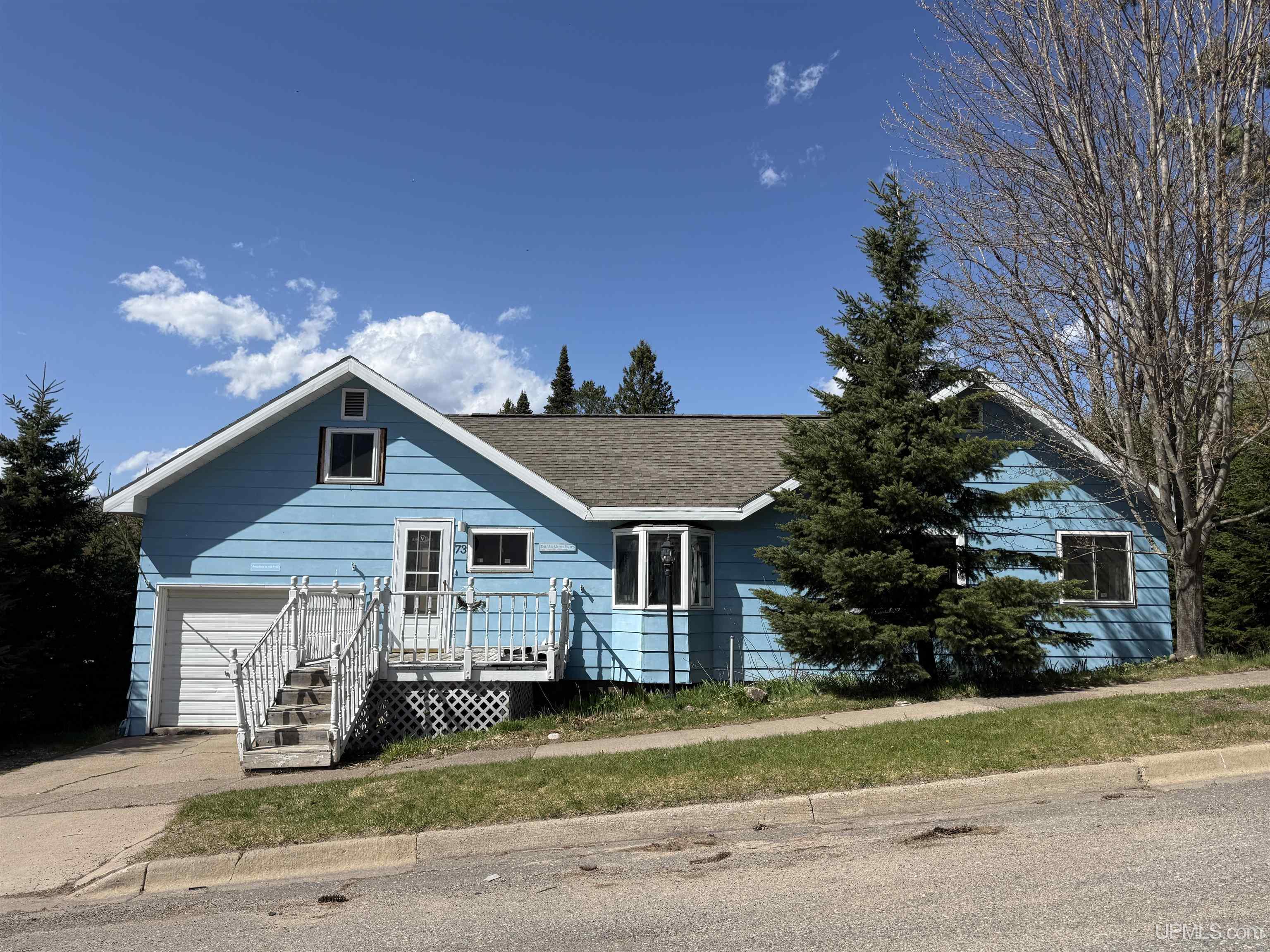 73 Allen Street Property Photo 1