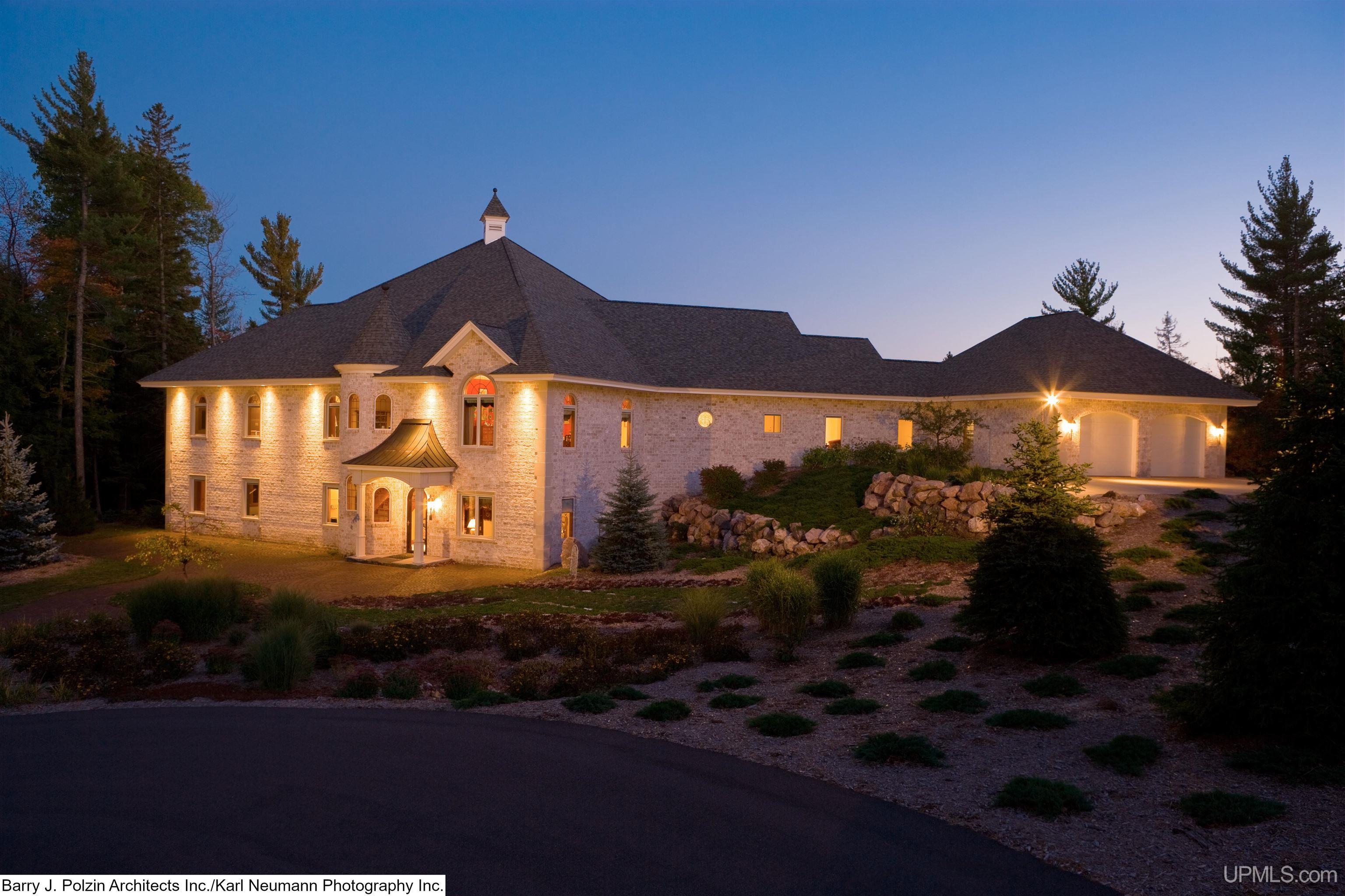 275 Forest Hills Drive Property Photo 1