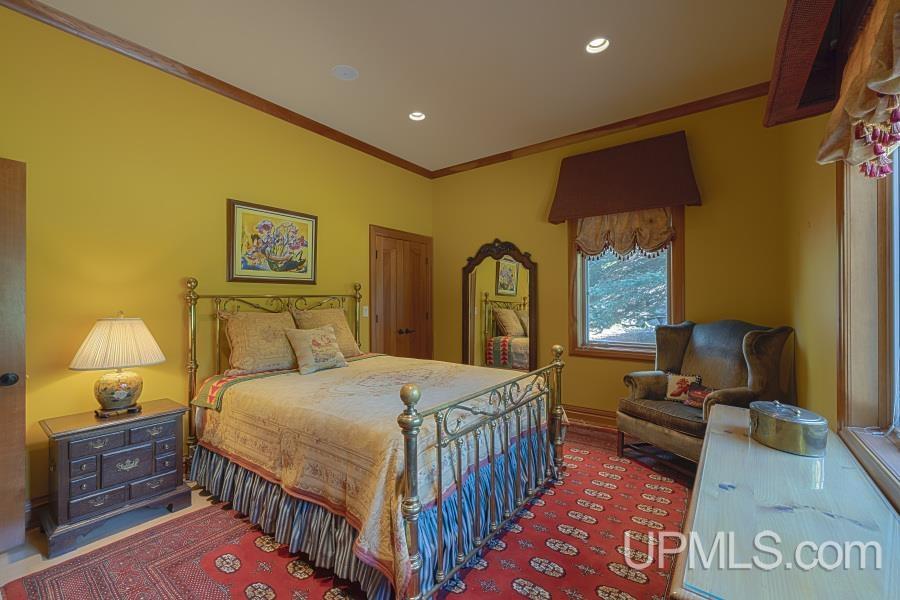 275 Forest Hills Drive Property Photo 47