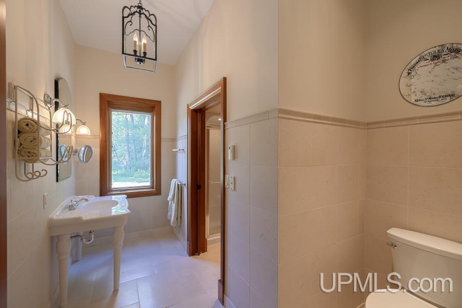 275 Forest Hills Drive Property Photo 48