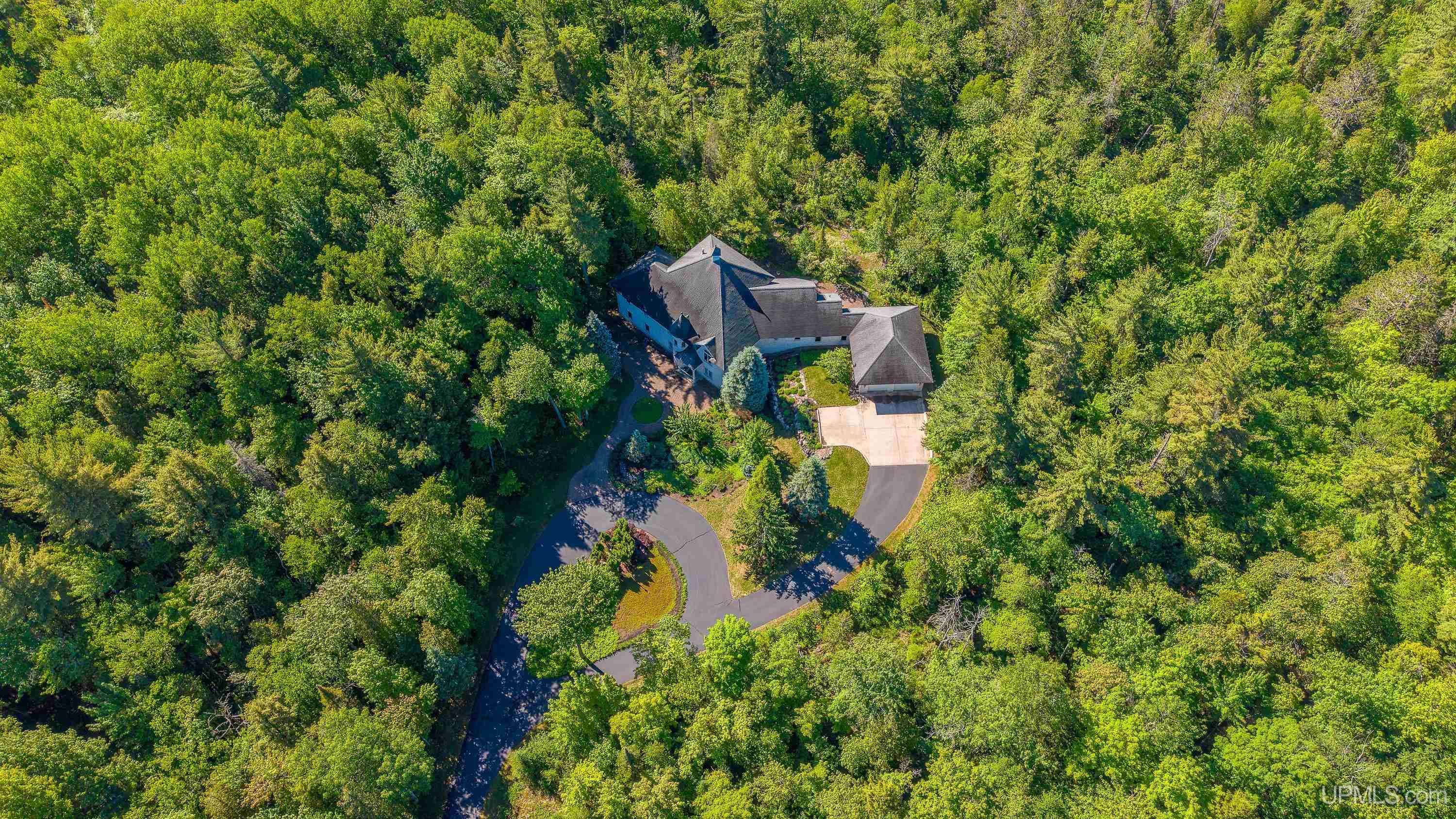 275 Forest Hills Drive Property Photo 70