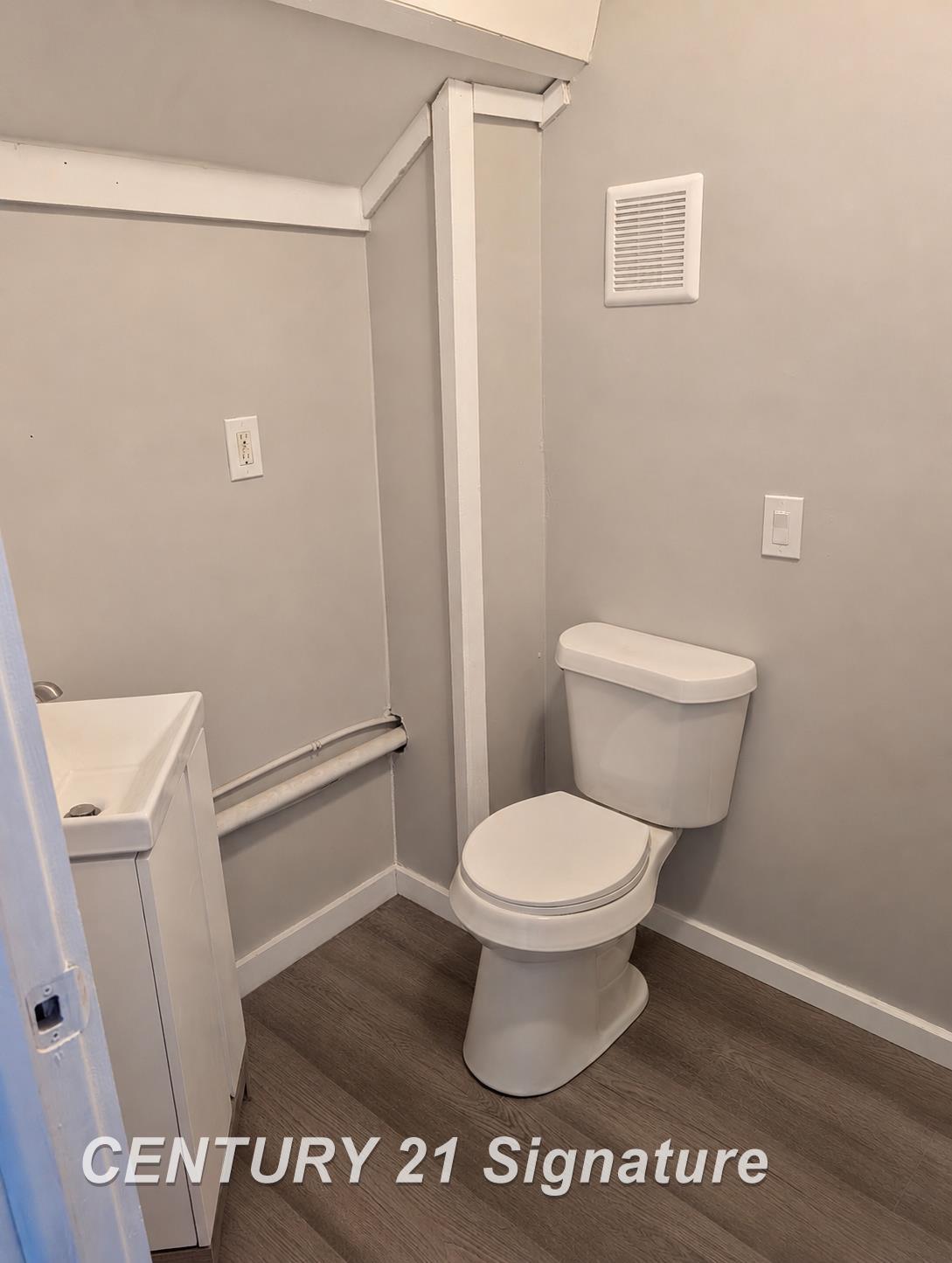 345 Shattuck Road Property Photo 11