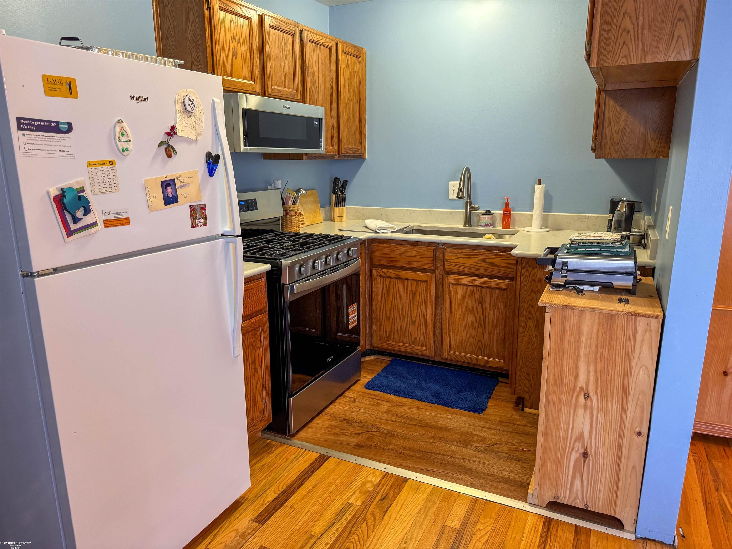 8751 Sterling Street Property Photo 3