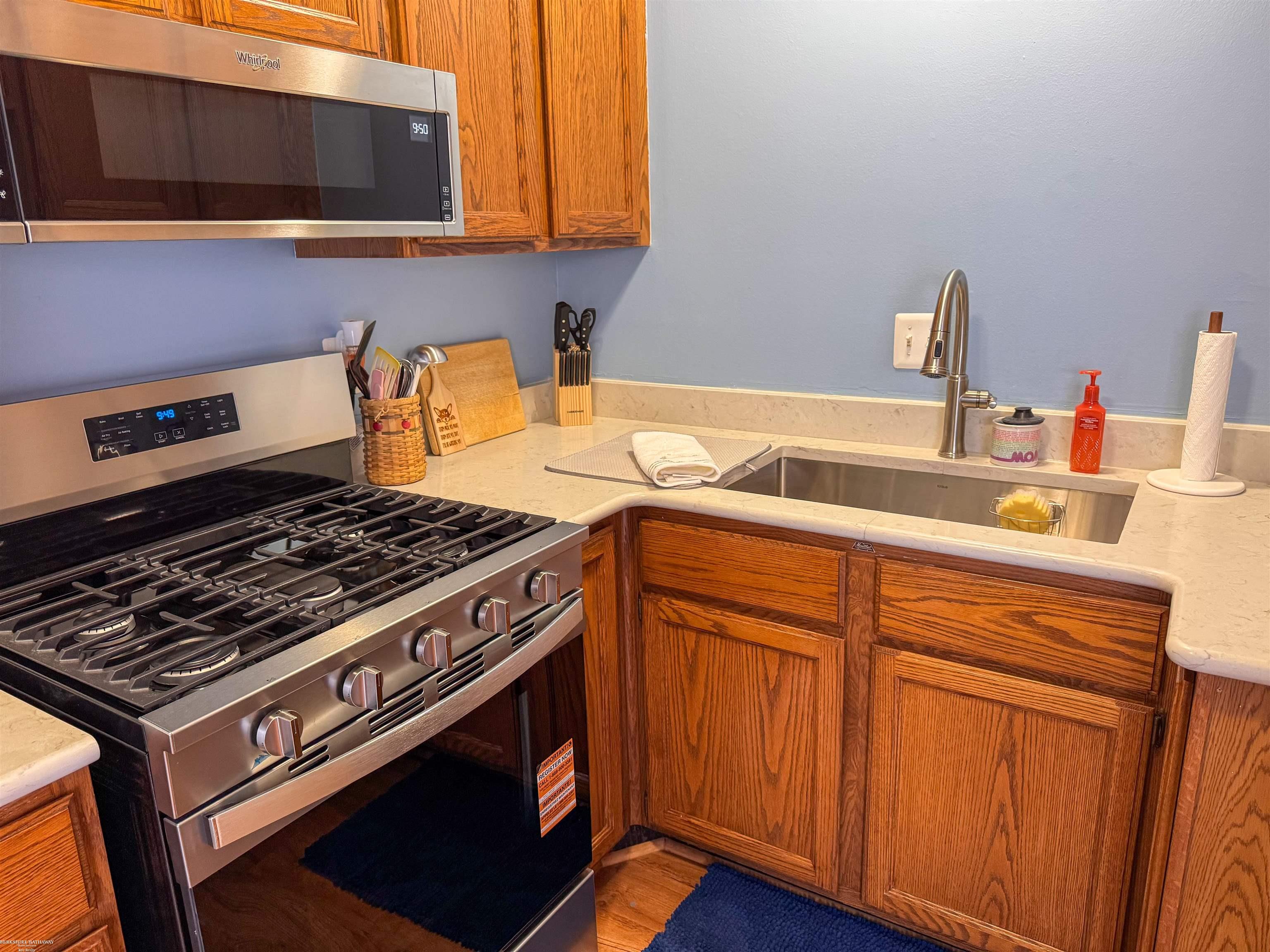 8751 Sterling Street Property Photo 4
