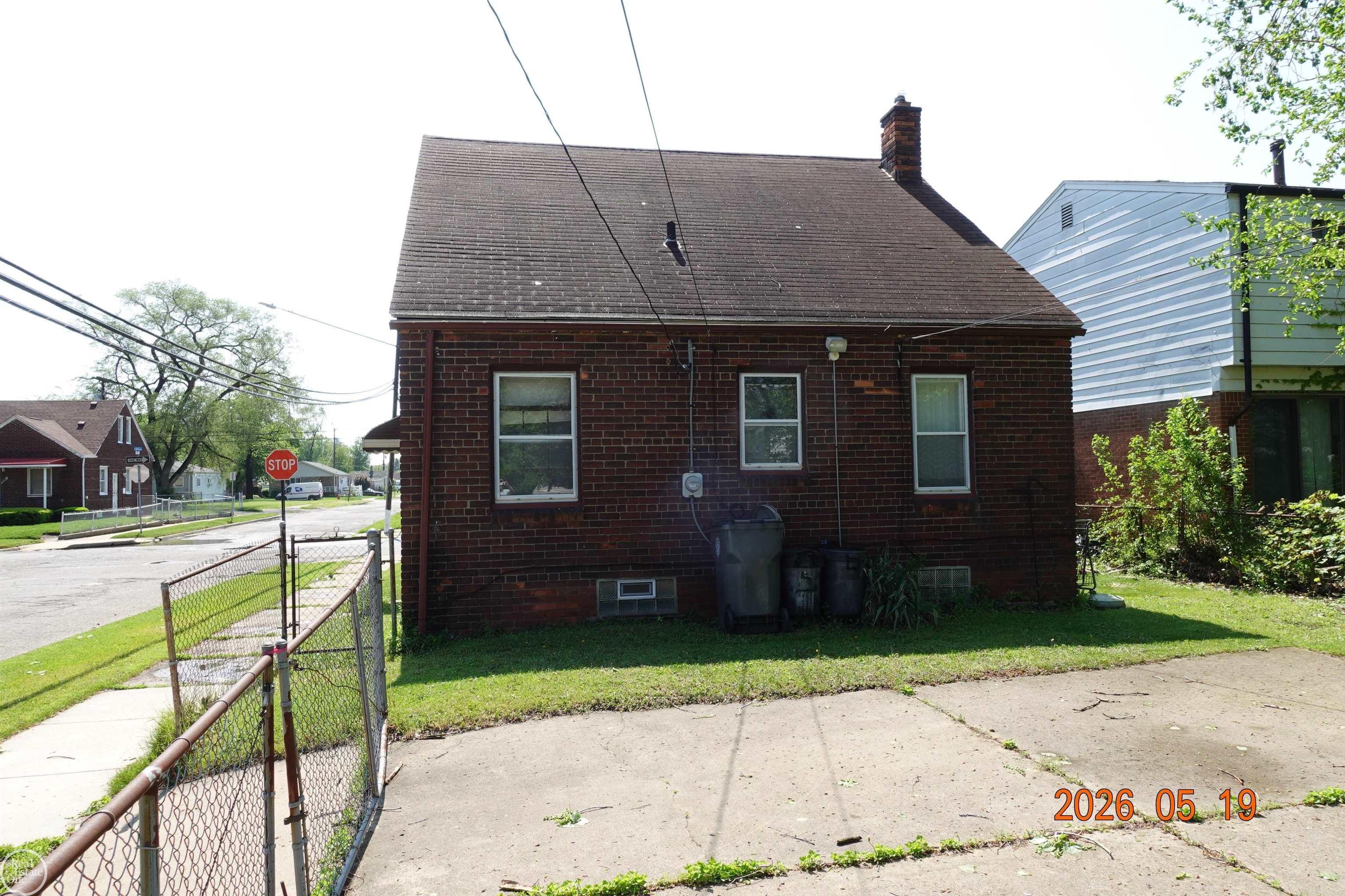 3834 19th Street Property Photo 4