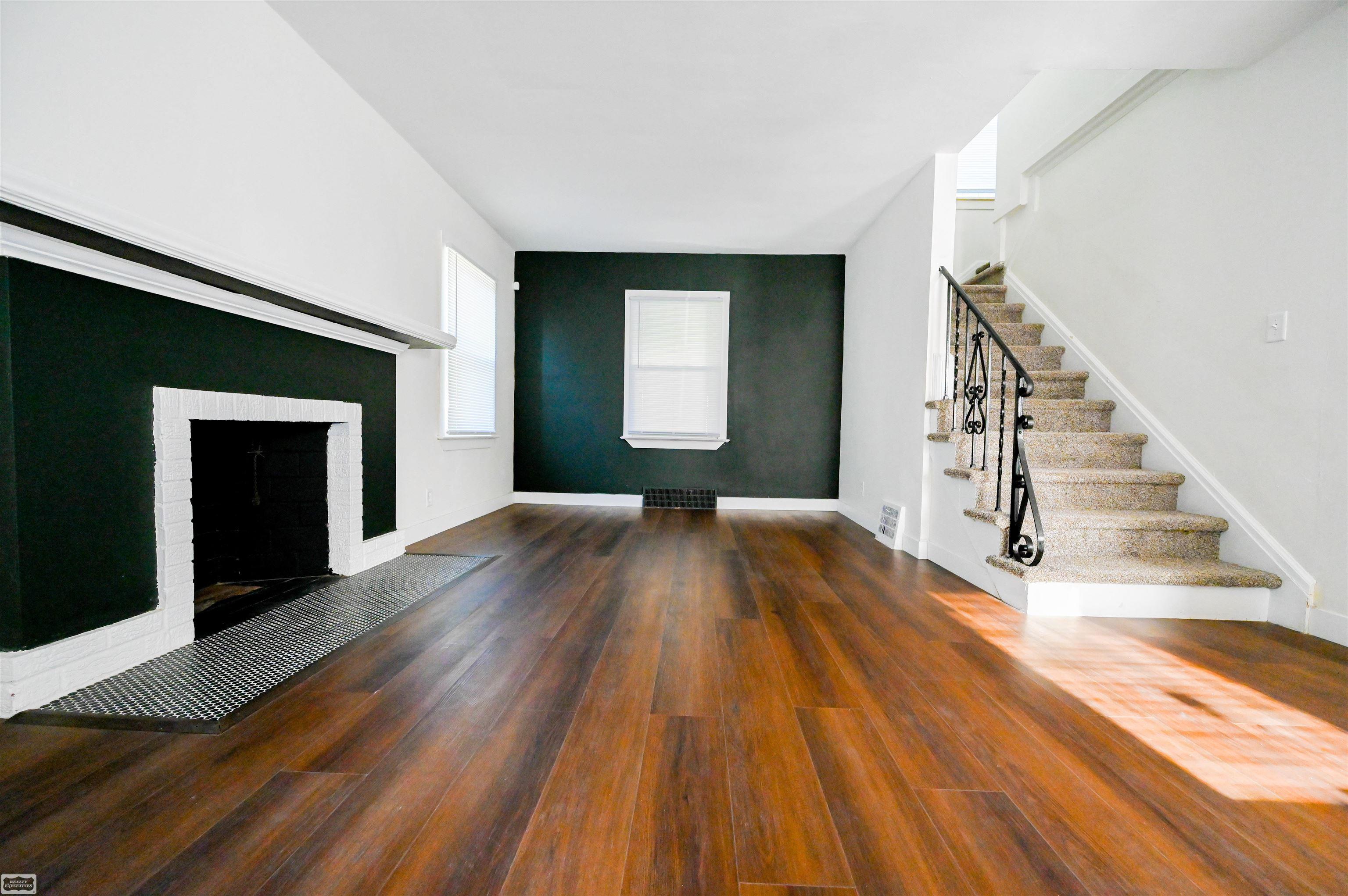 15829 Minock Street Property Photo 2