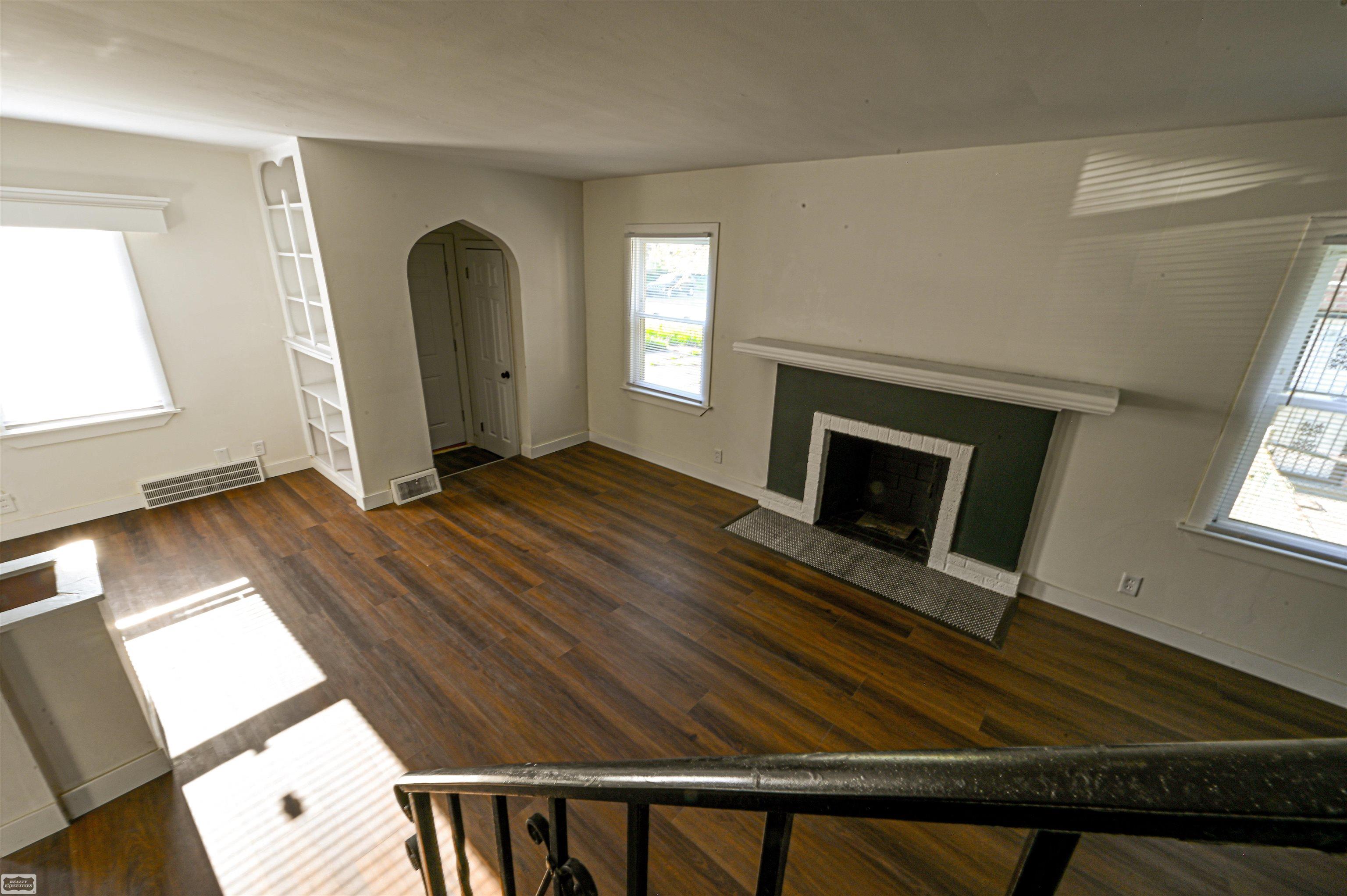 15829 Minock Street Property Photo 7