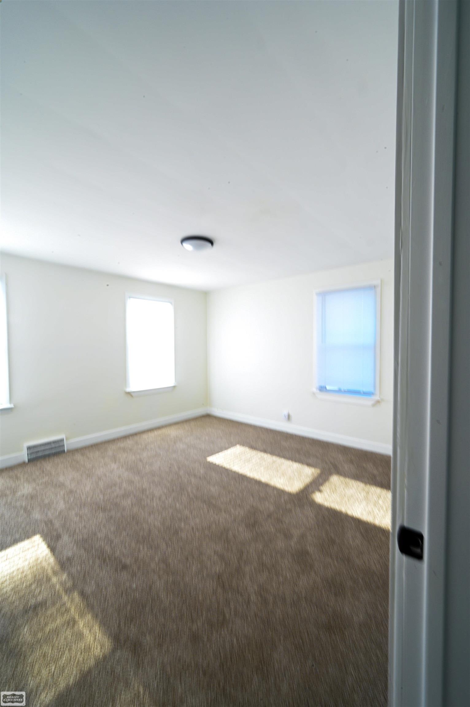 15829 Minock Street Property Photo 14