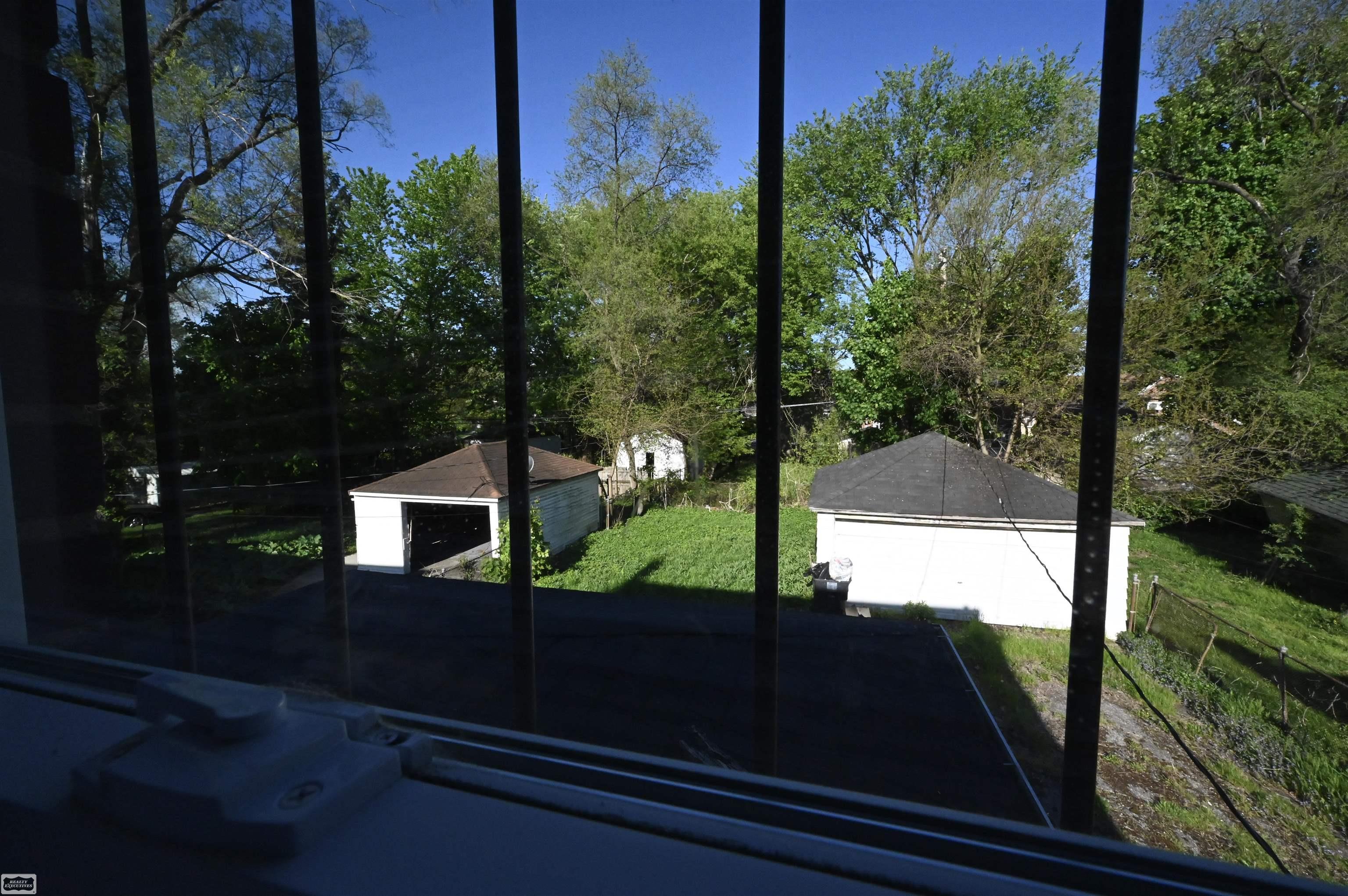 15829 Minock Street Property Photo 19