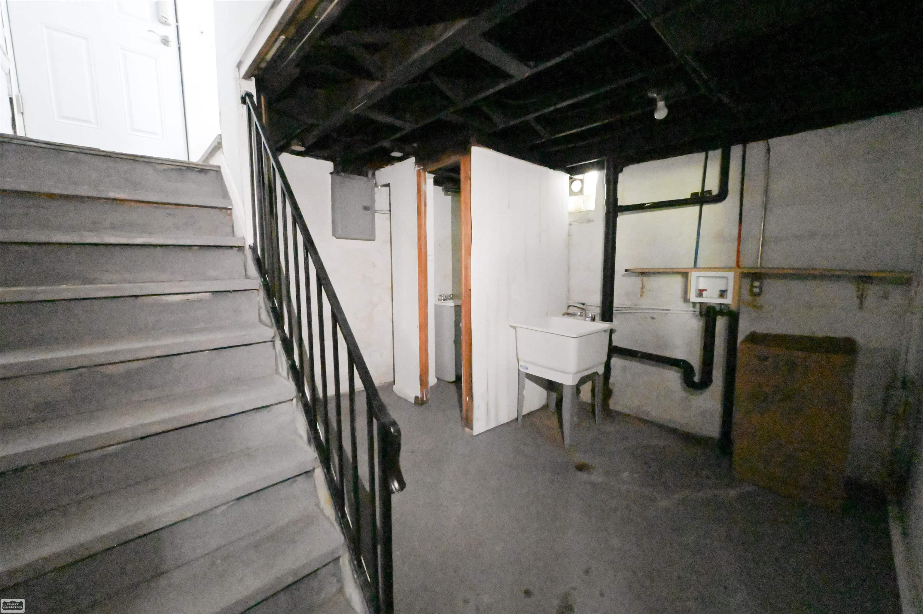 15829 Minock Street Property Photo 23