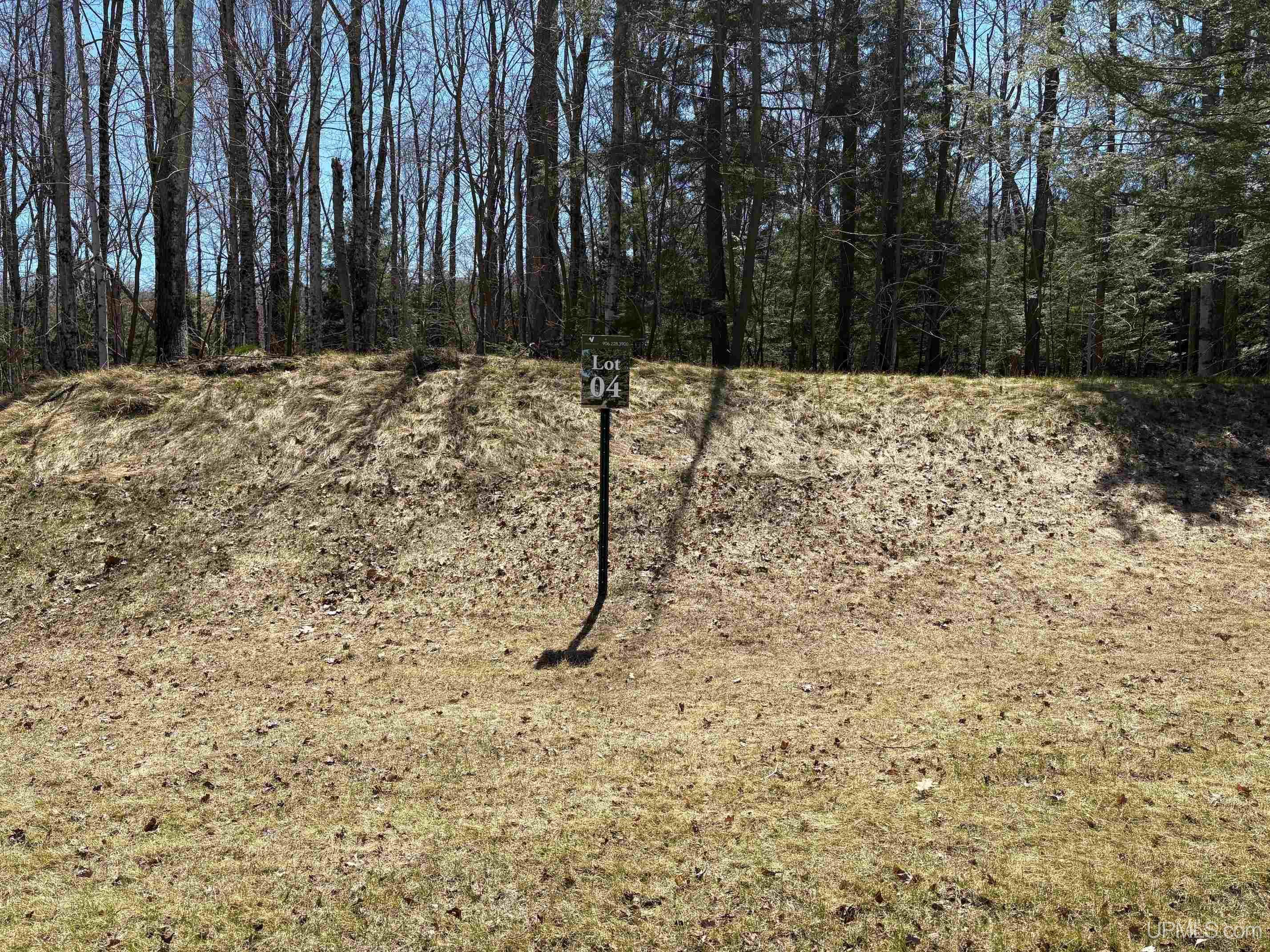 3112 Hemlock Drive Property Photo 1