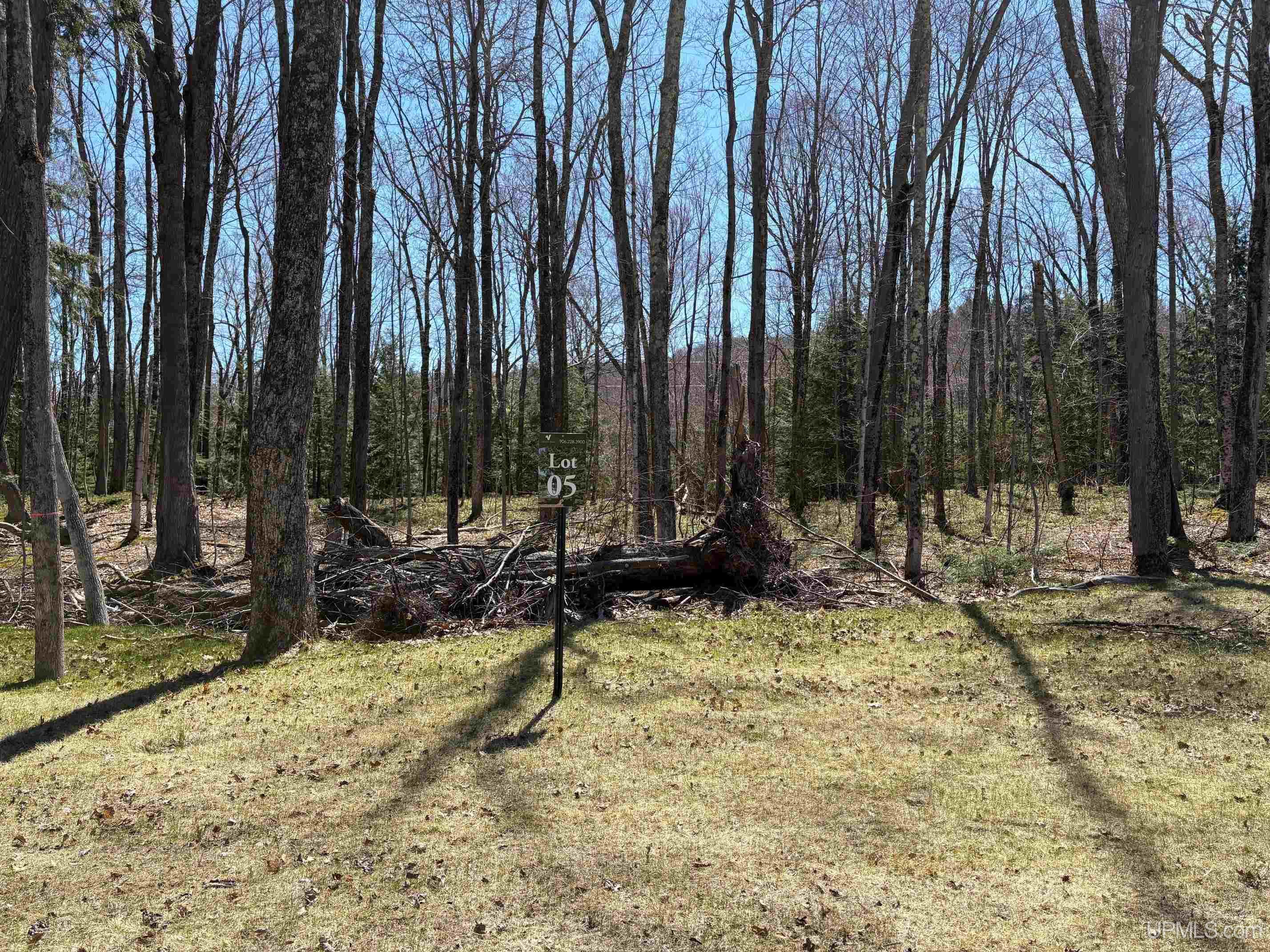 3116 Hemlock Drive Property Photo 1