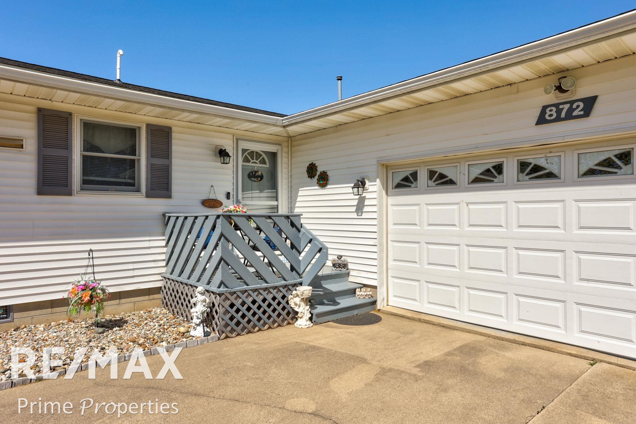 872 Huron Crest Drive Property Photo 7