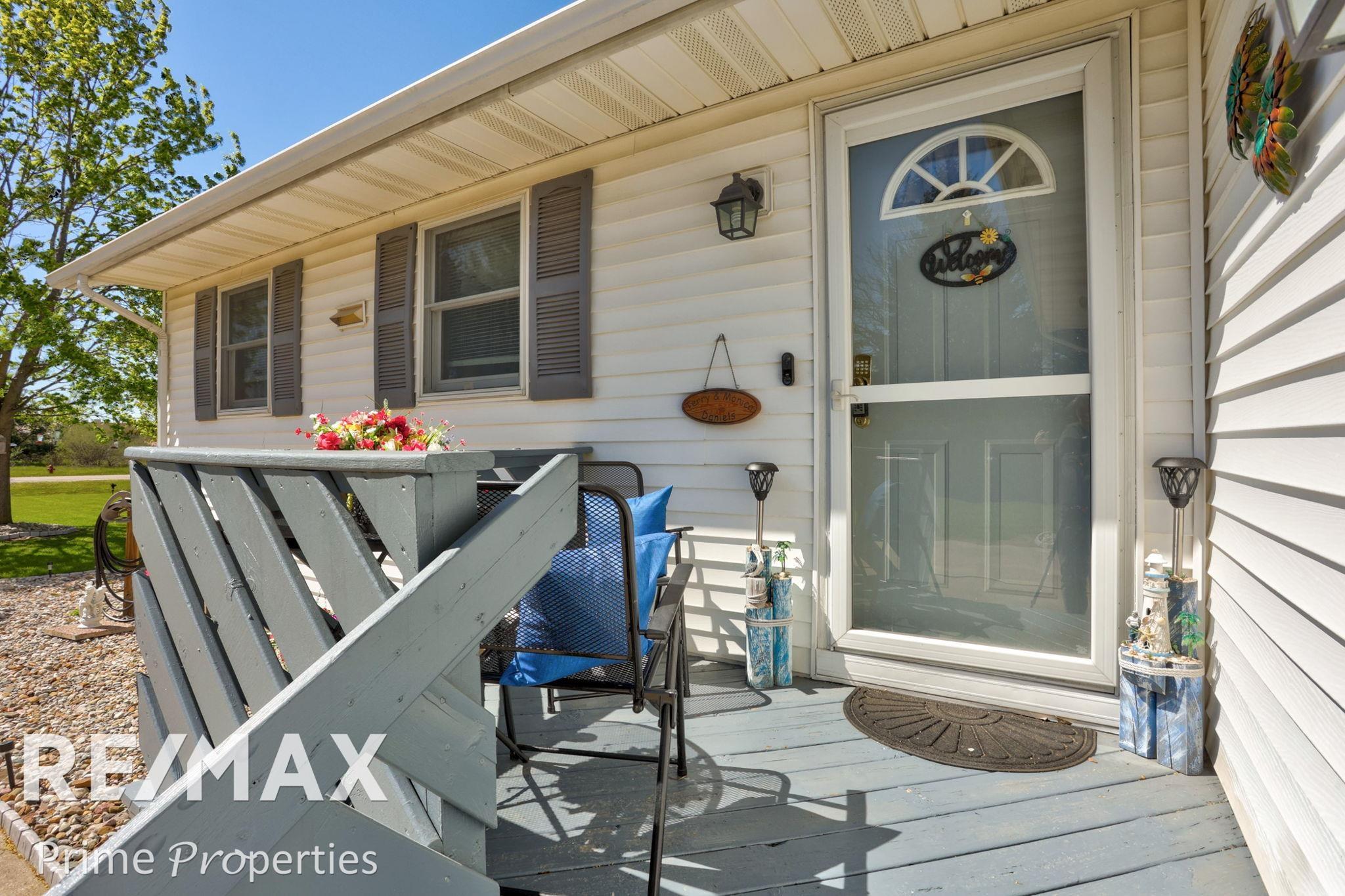 872 Huron Crest Drive Property Photo 8