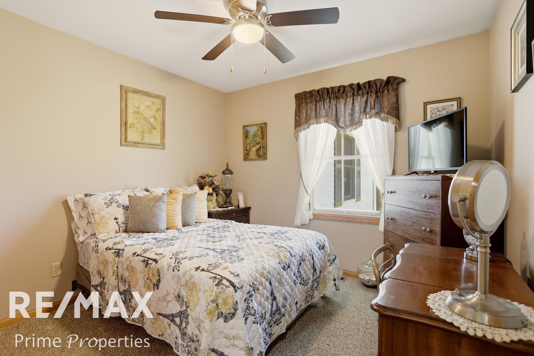 872 Huron Crest Drive Property Photo 32