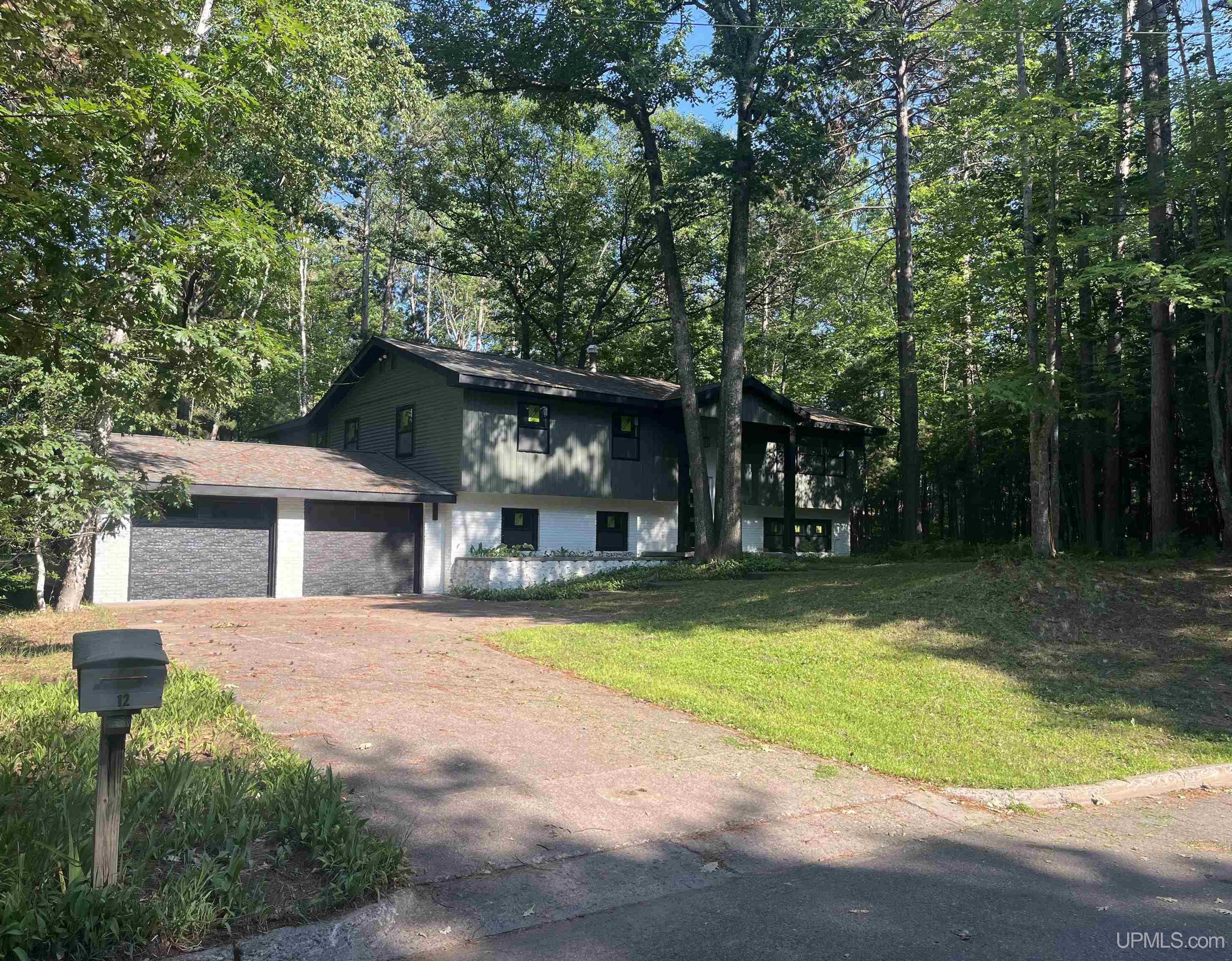 12 Elder Drive Drive Property Photo 1