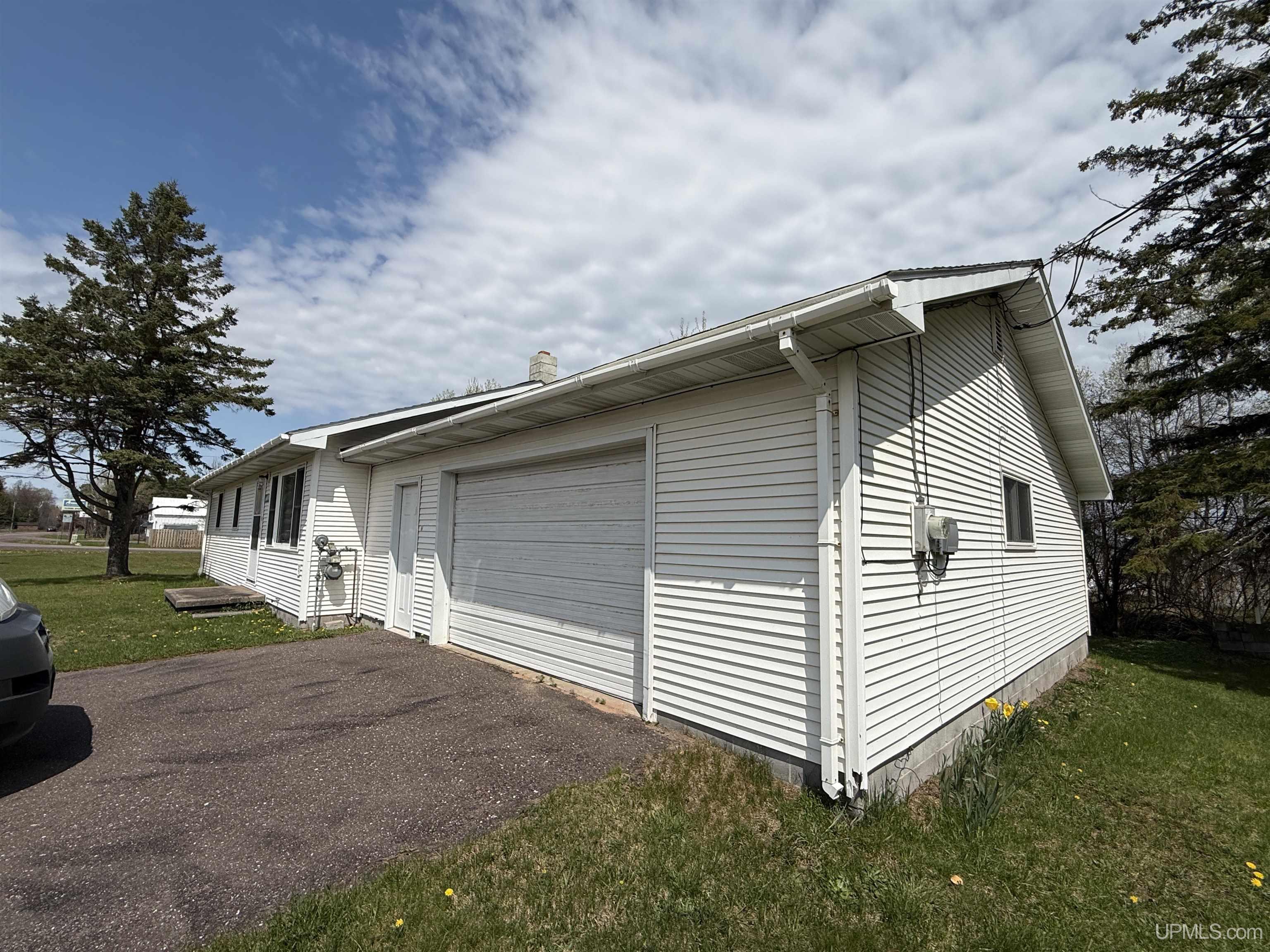 42976 Willson Memorial Drive Property Photo 4