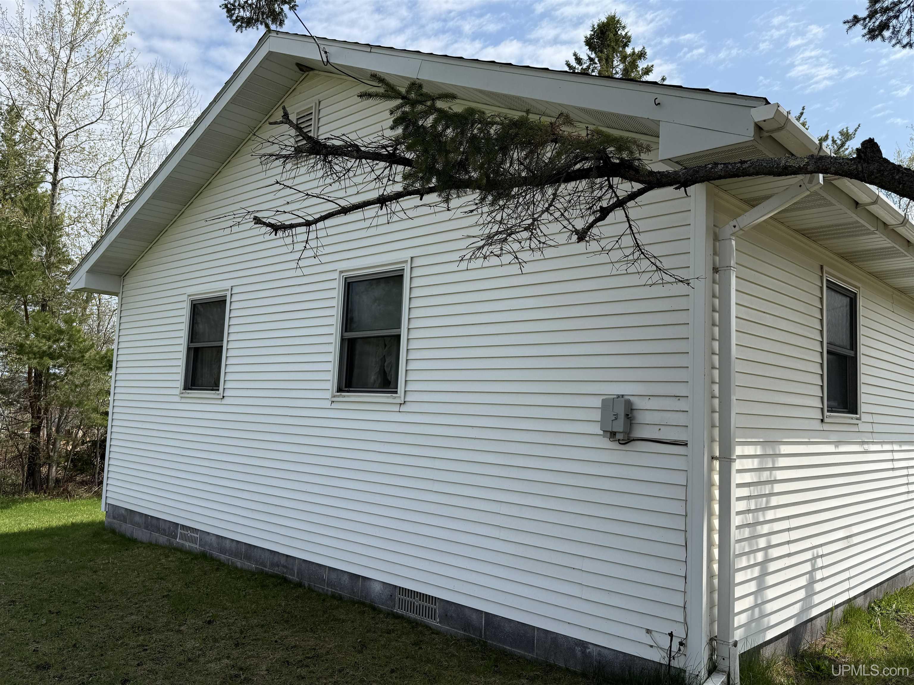 42976 Willson Memorial Drive Property Photo 7