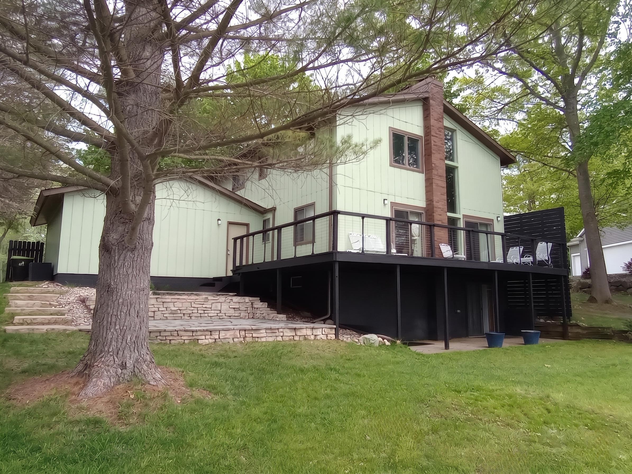 2119 Middle Haven Drive Property Photo 2