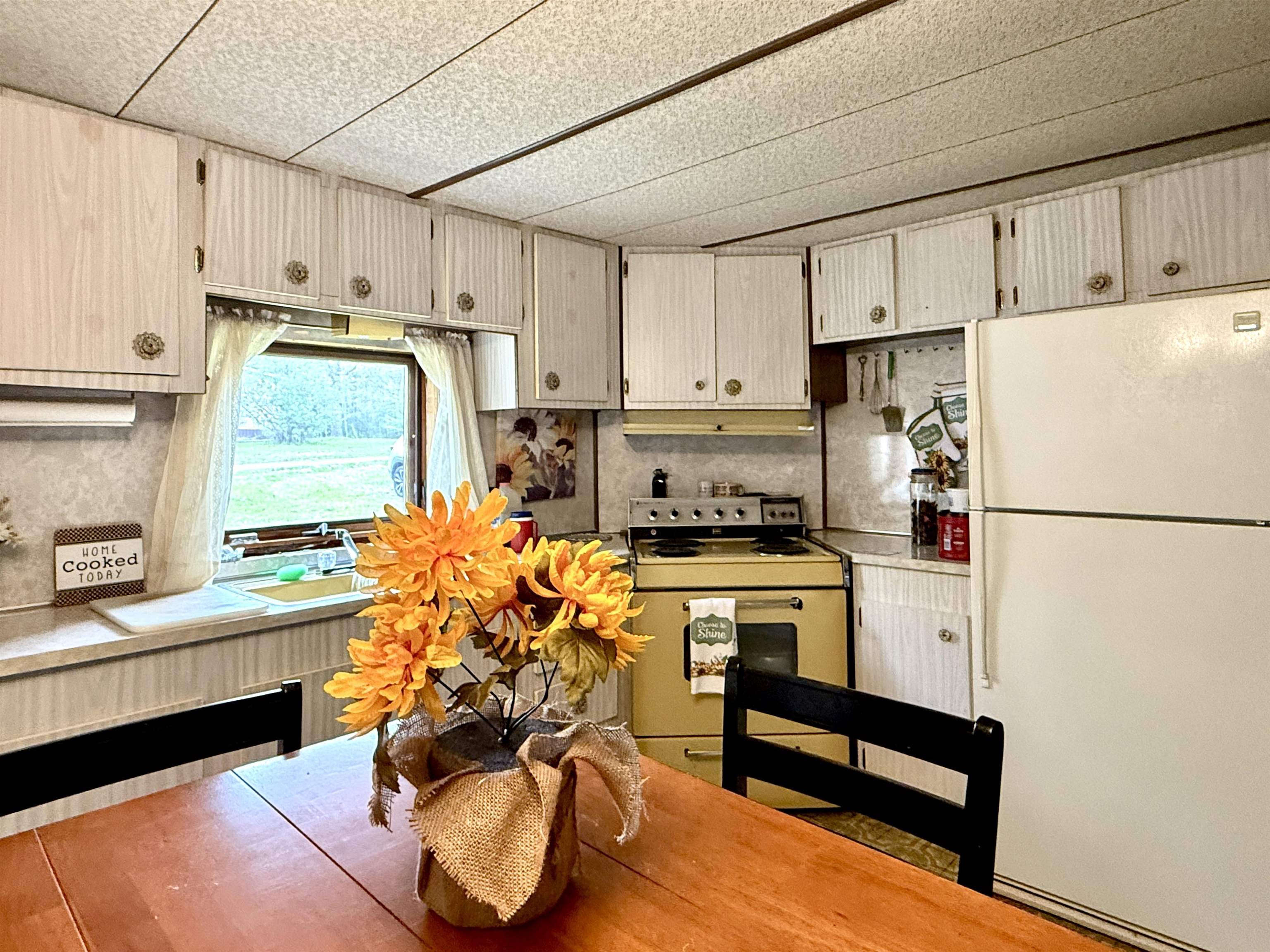 4175 Cherokee Street Property Photo 12