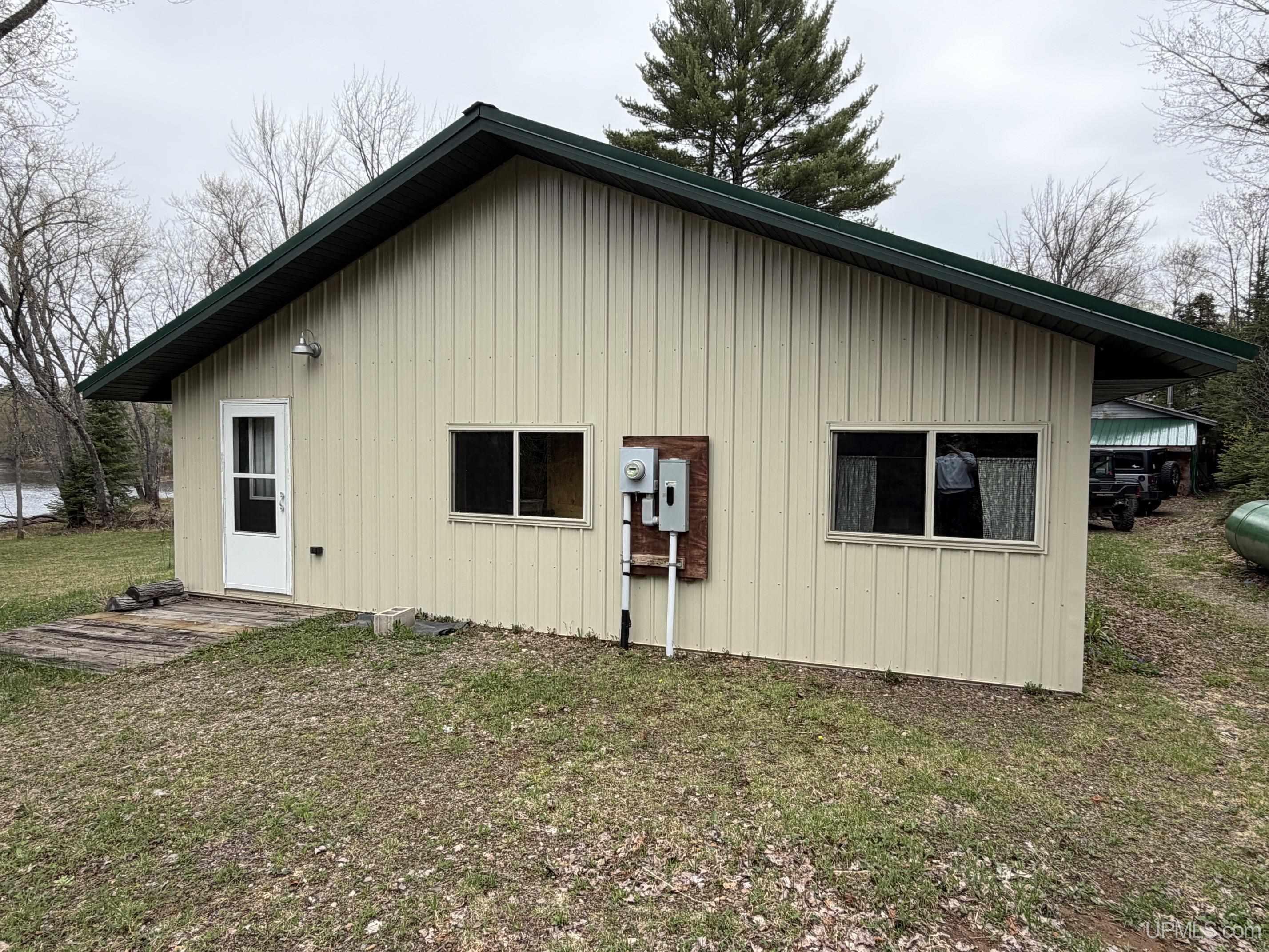 6803 Willet Lane Property Photo 5