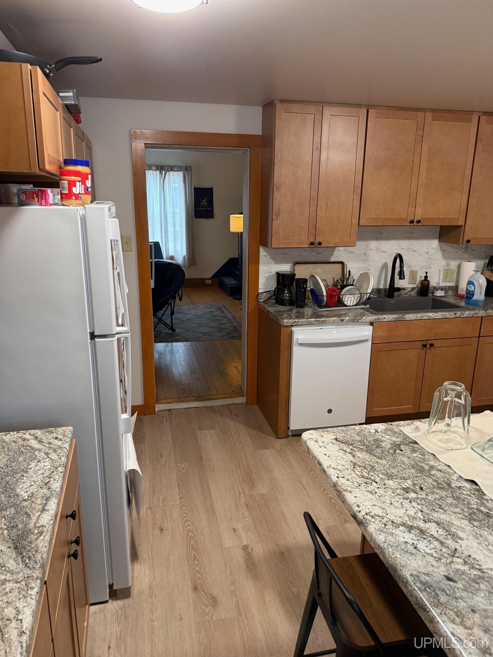 305 Bridge Street Property Photo 22