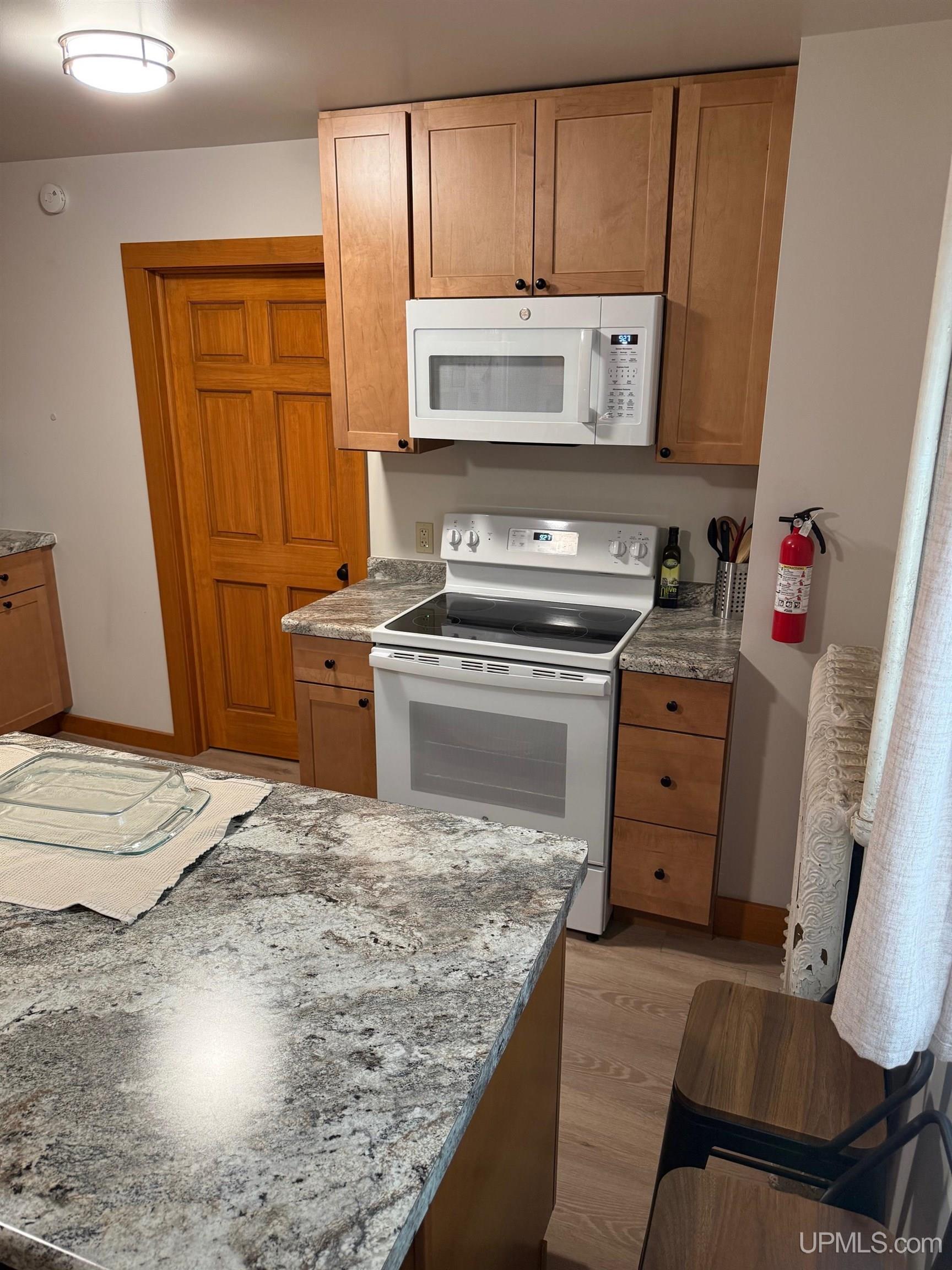 305 Bridge Street Property Photo 27